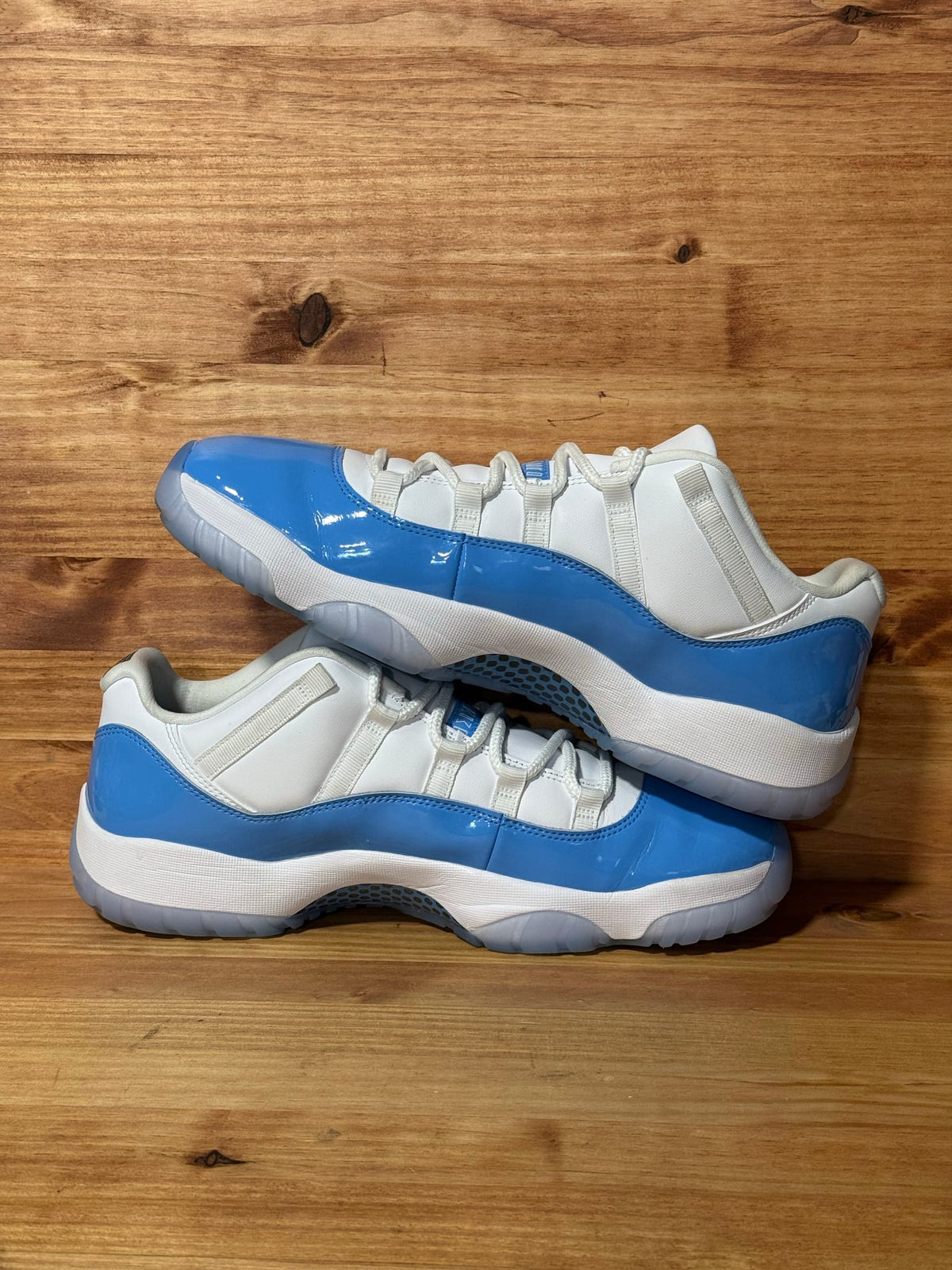 Jordan 11 Retro Low University Blue (2026) - Size 13