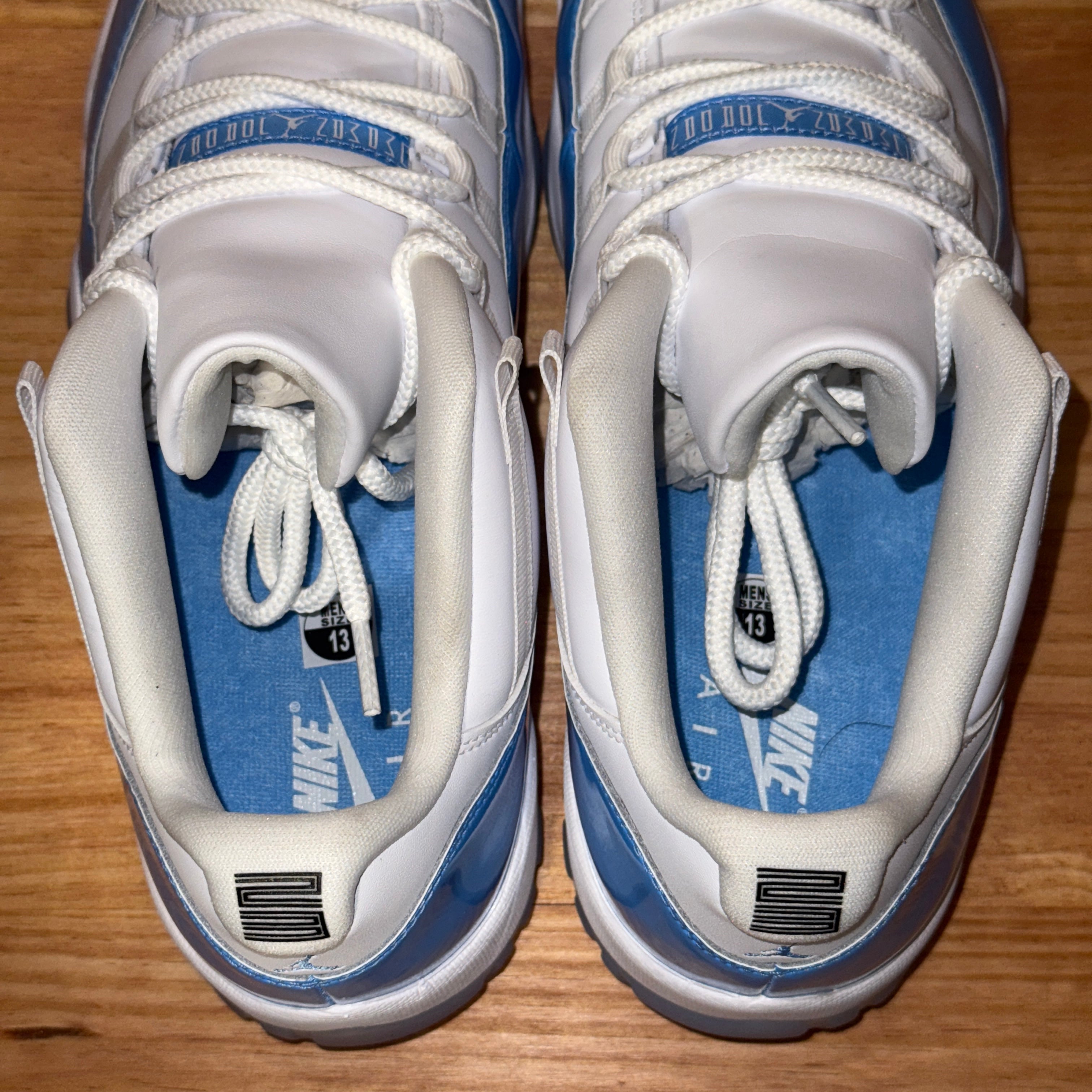 Jordan 11 Retro Low University Blue (2026)