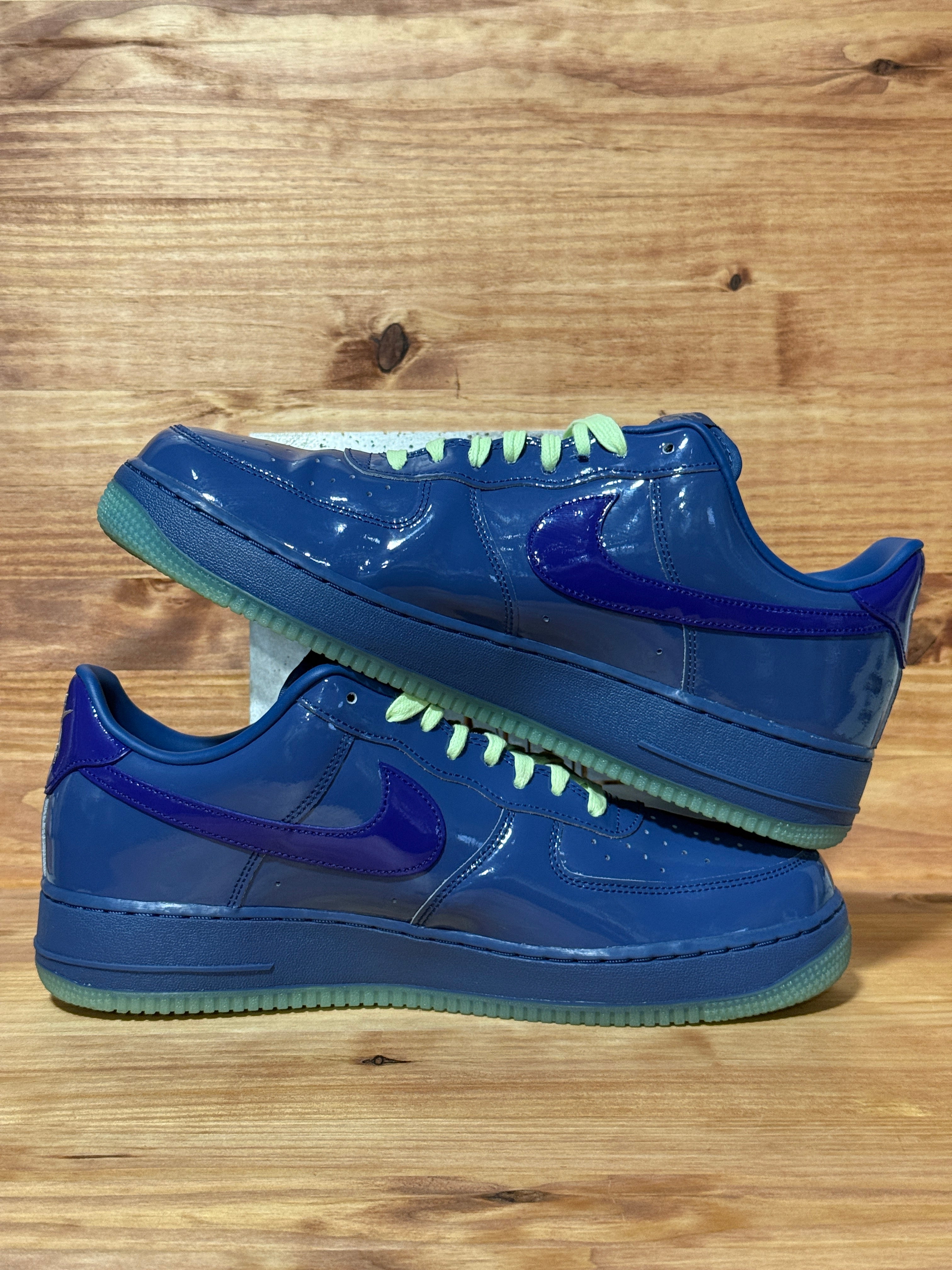Nike Air Force 1 Low Patent Leather Mystic Navy Grape Ice