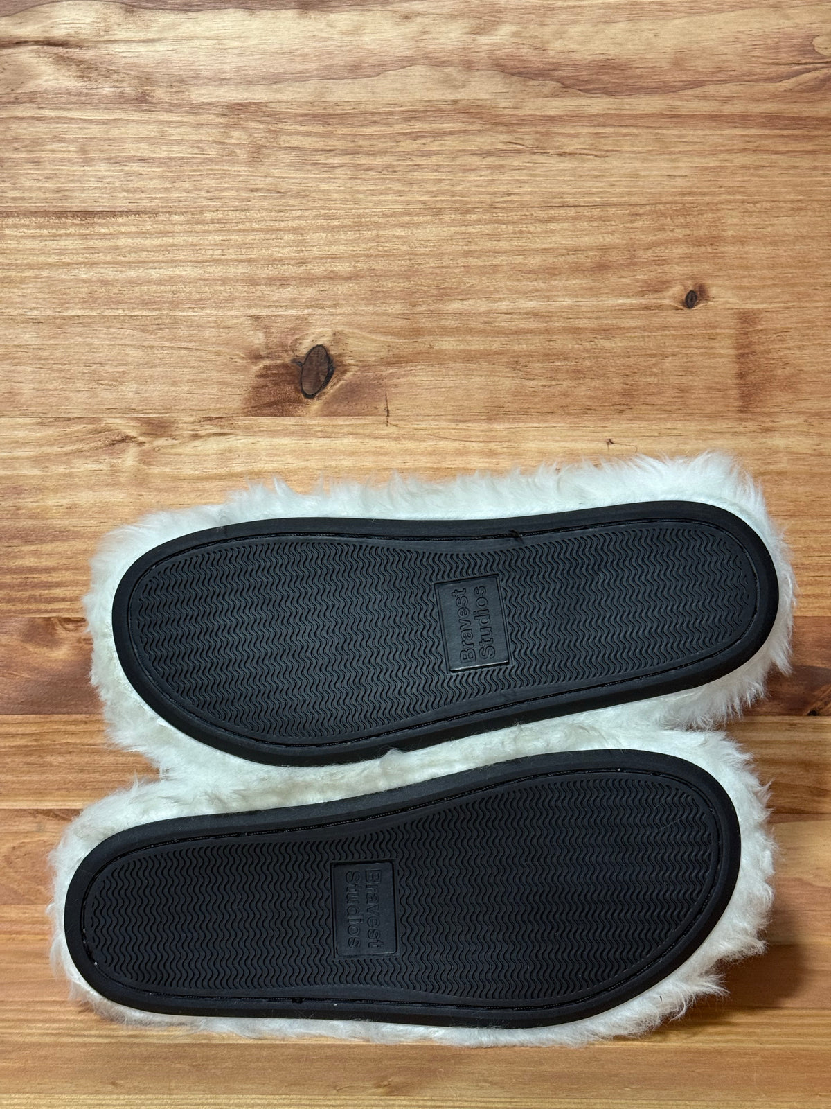 Bravest Studios Bear Claw Mule White