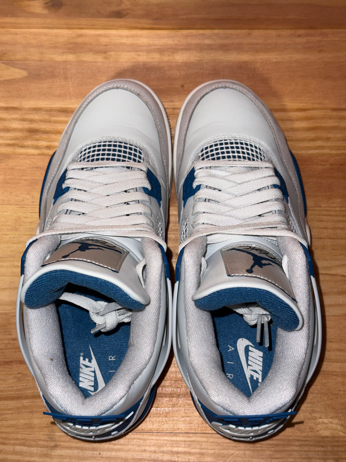 Jordan 4 Retro Military Blue (2024)