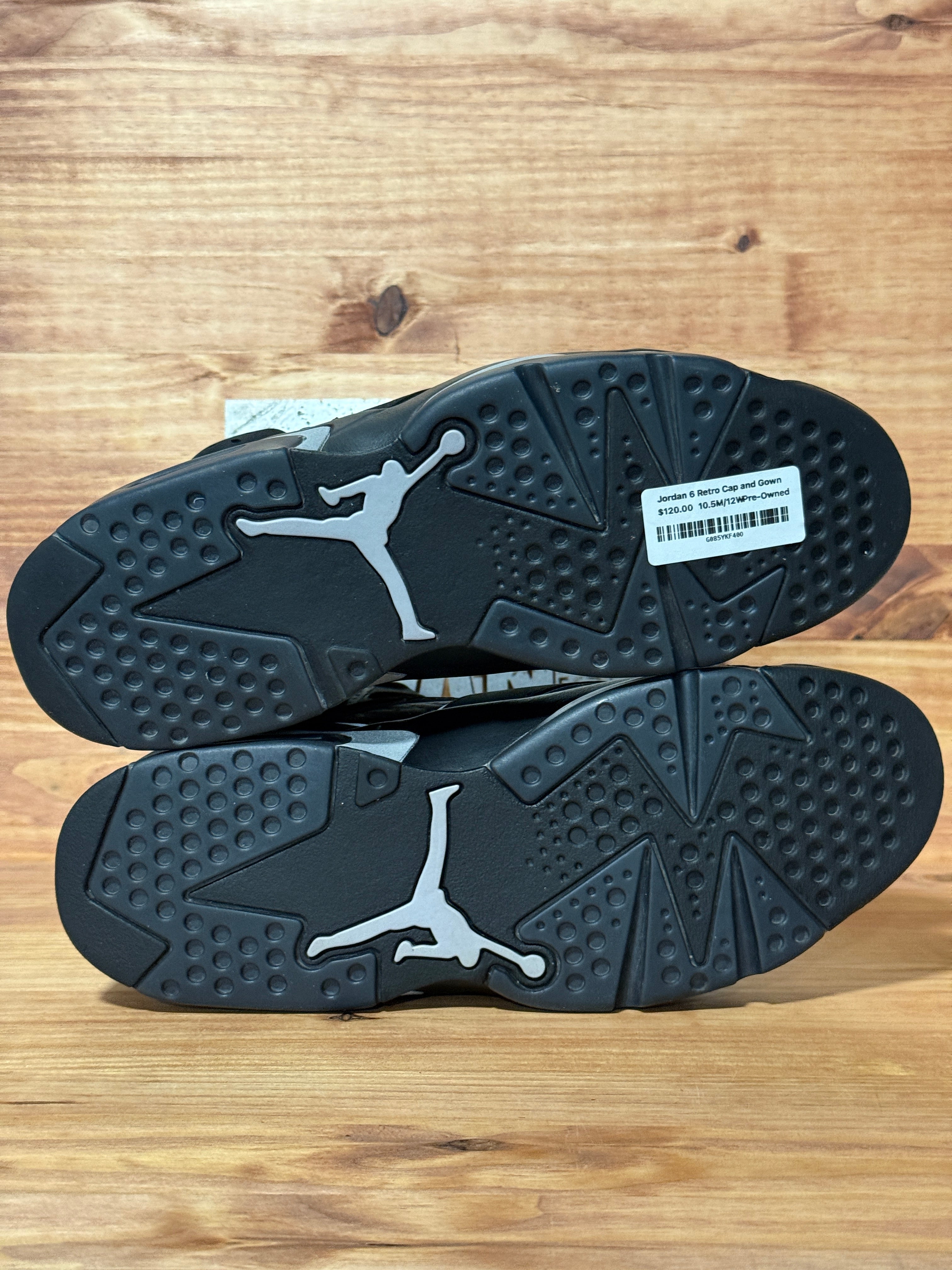 Jordan 6 Retro Cap and Gown