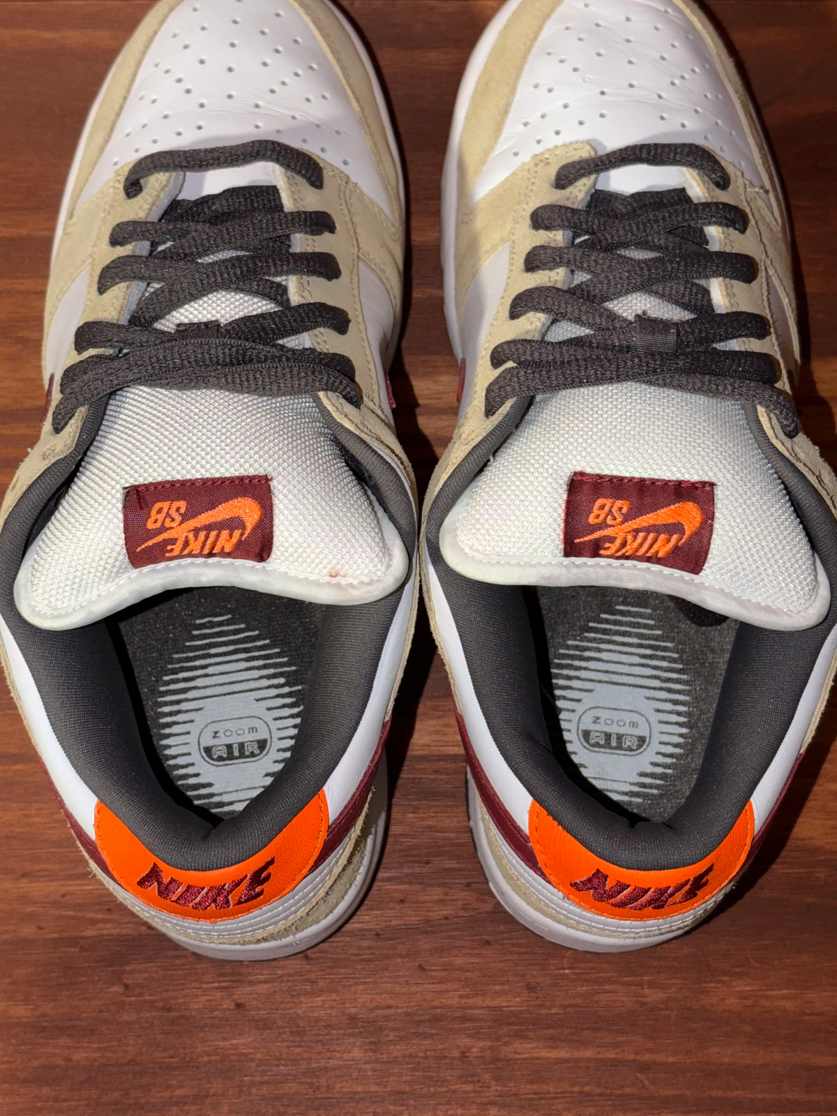 Nike SB Dunk Low Crimson