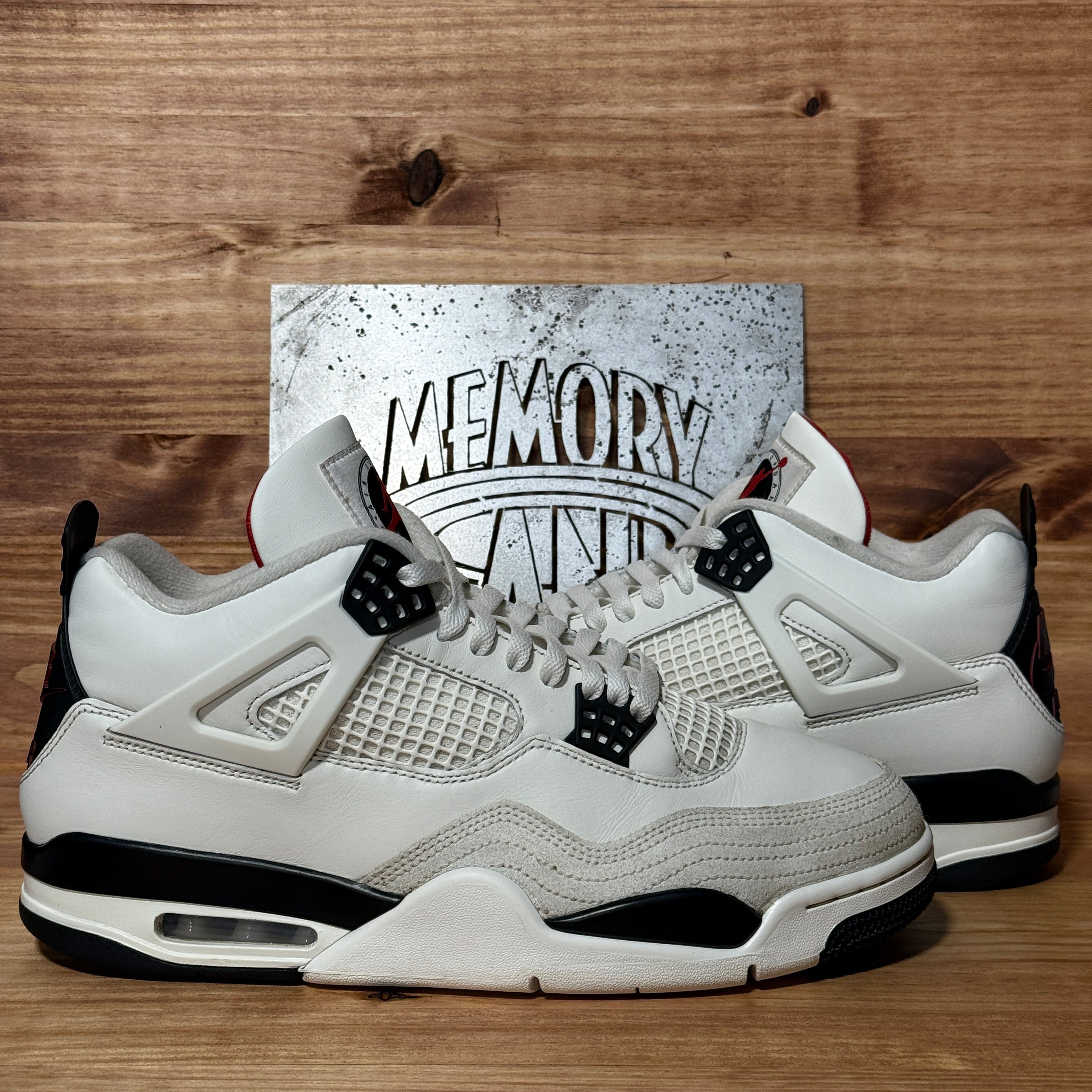 Jordan 4 Retro OG Flight Club