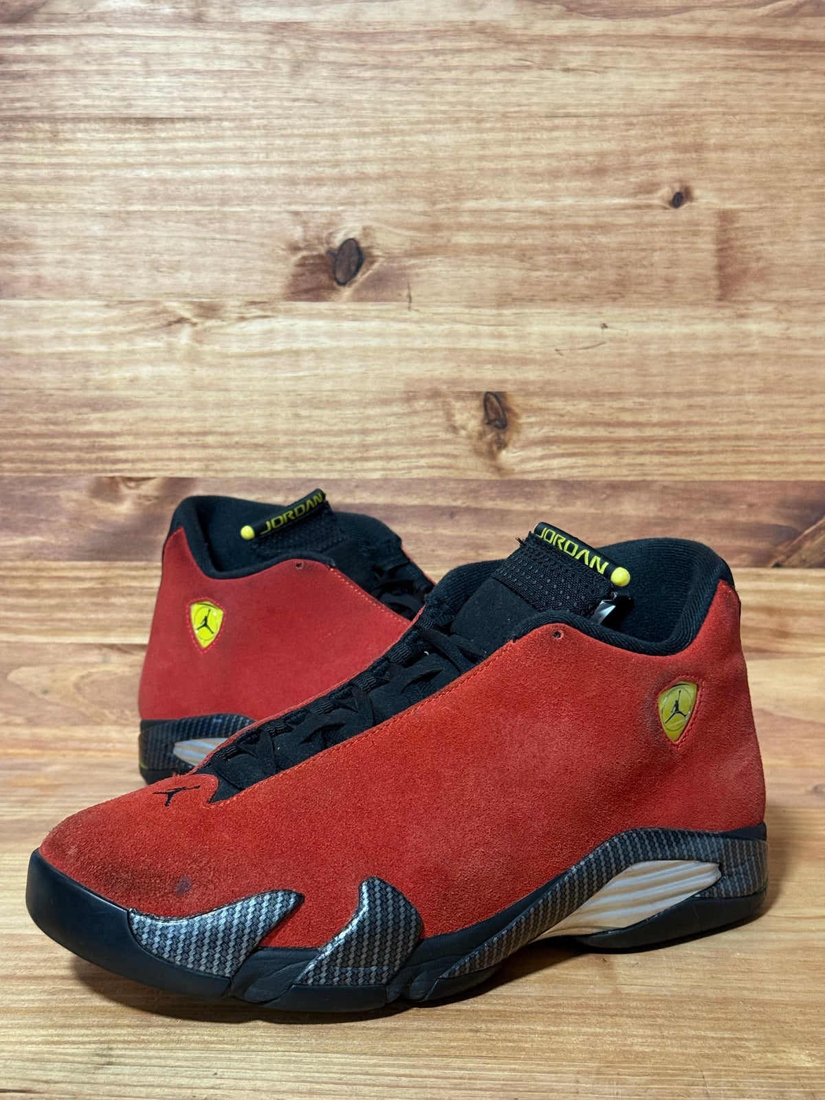 Jordan 14 Retro Ferrari (2025)