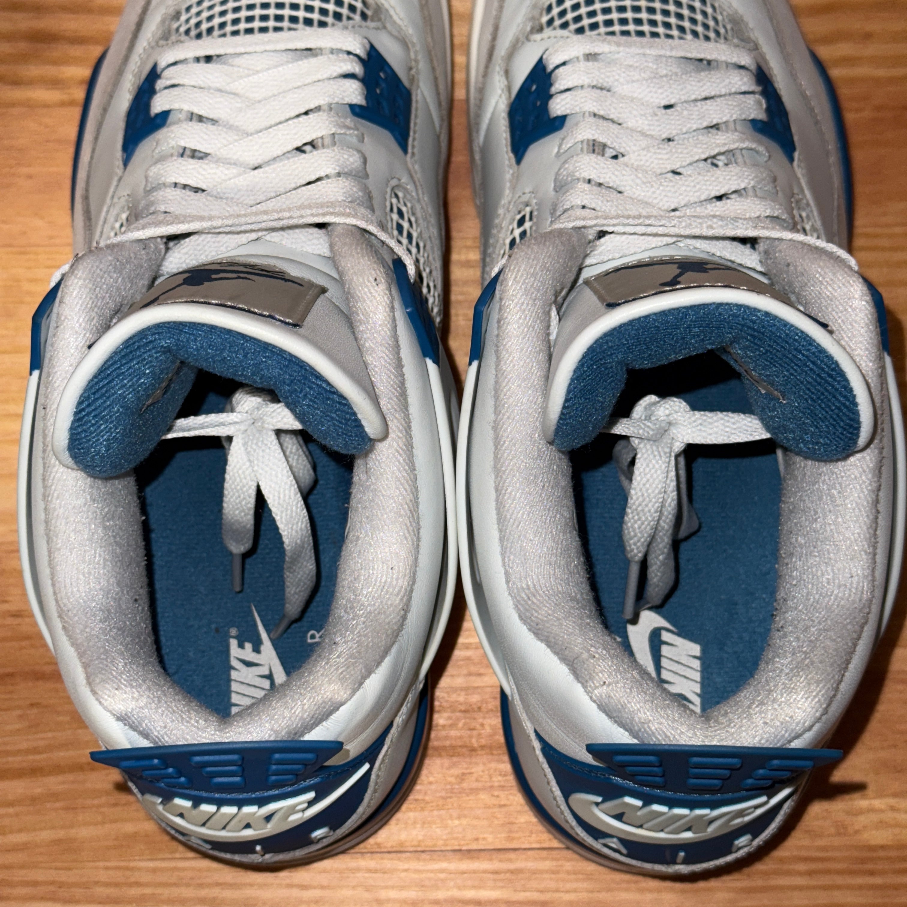 Jordan 4 Retro Military Blue (2024)