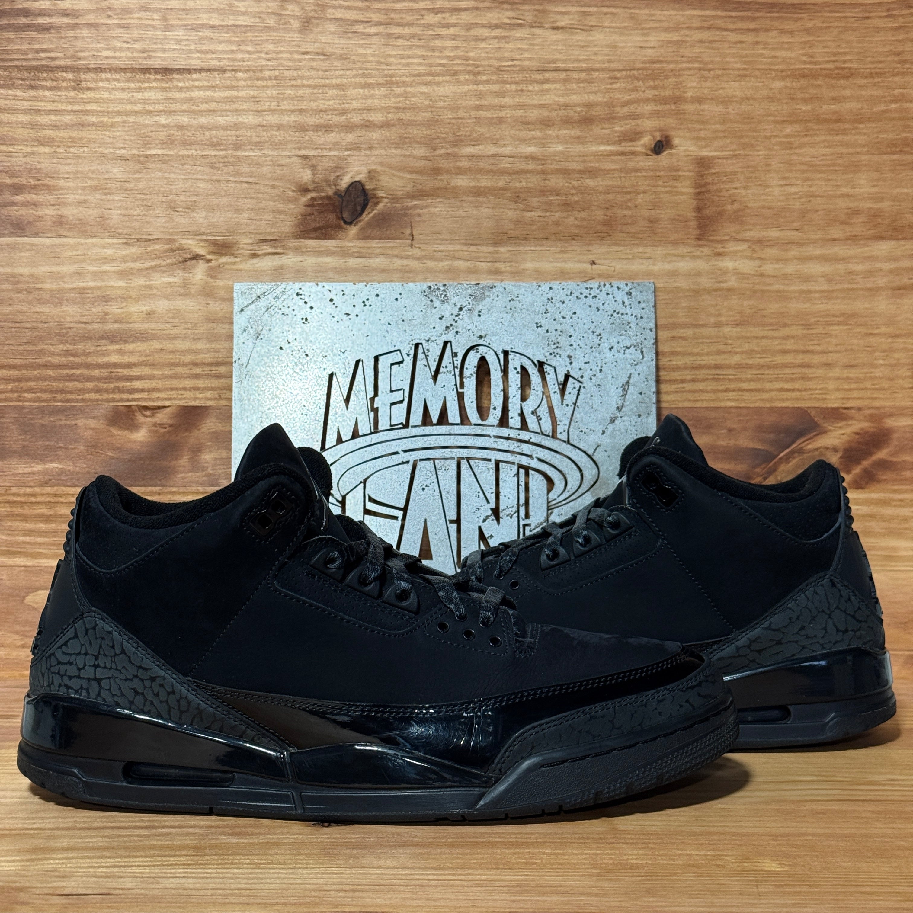 Jordan 3 Retro Black Cat (2025)