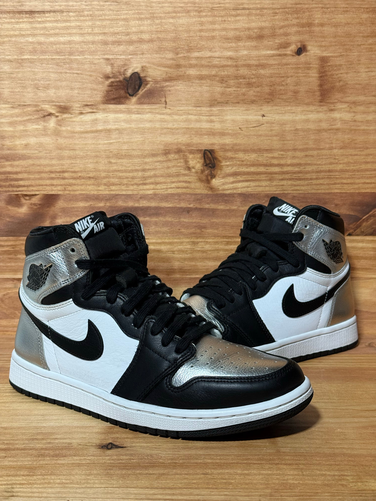 Jordan 1 Retro High Silver Toe (Women's)