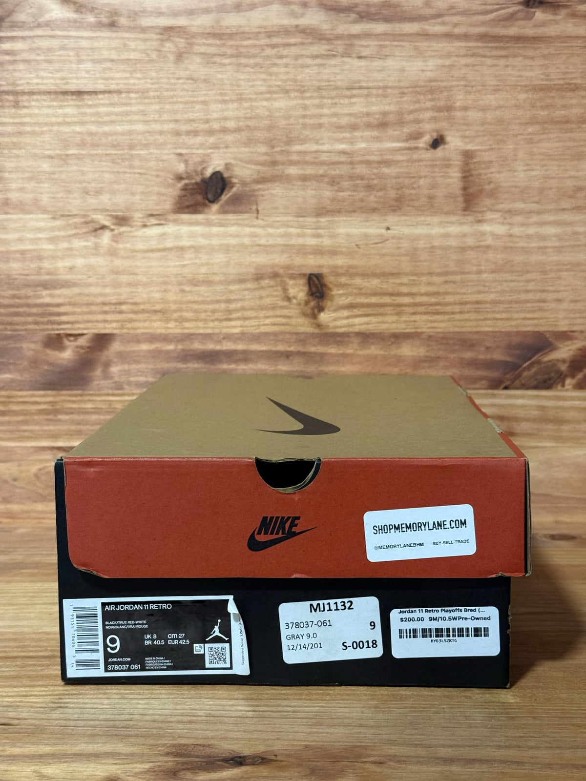Jordan 11 Retro Playoffs Bred (2019) - Size 9