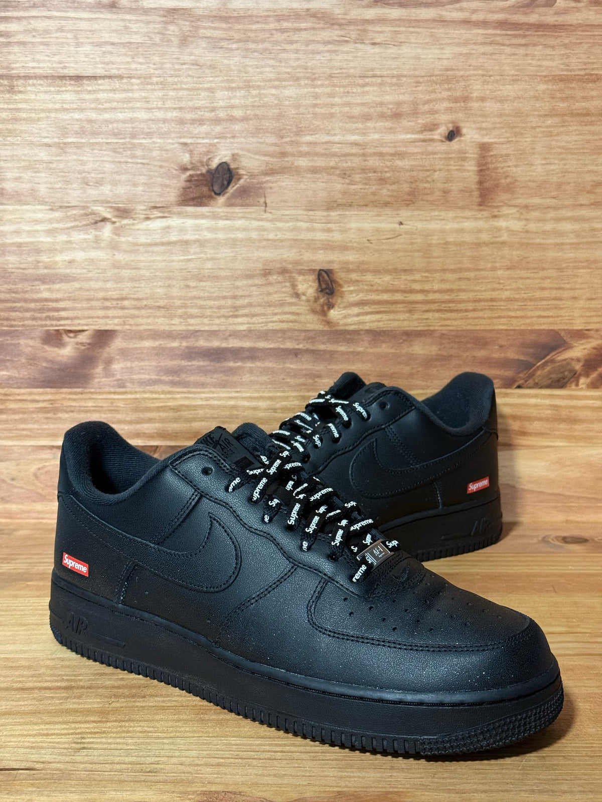 Nike Air Force 1 Low Supreme Black - Size 11