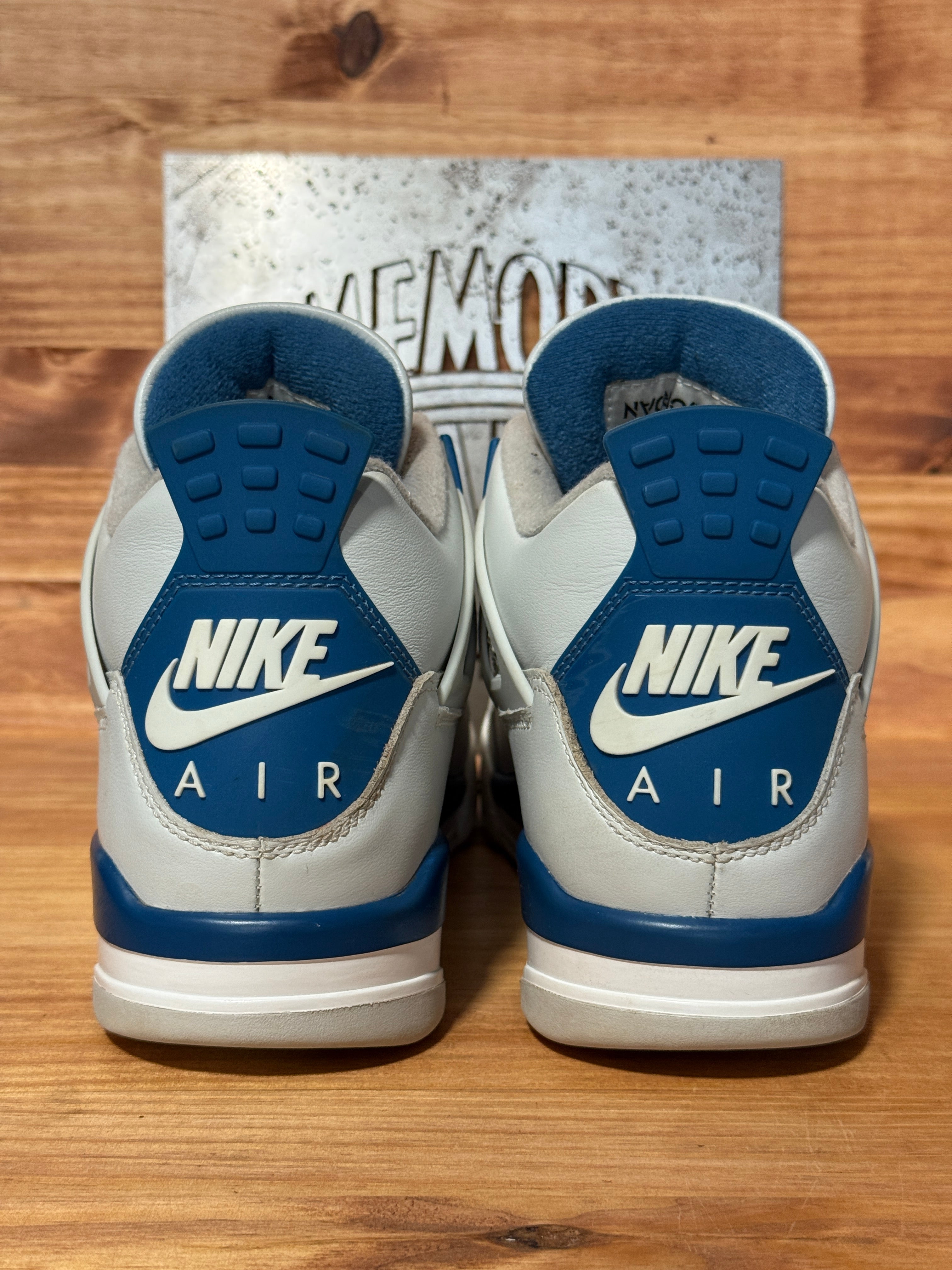 Jordan 4 Retro Military Blue (2024)