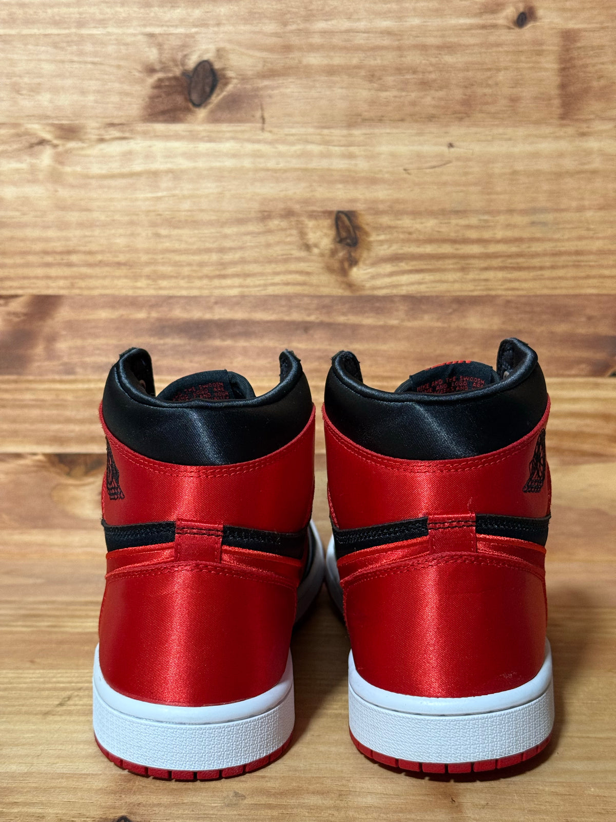 Jordan 1 Retro High OG Satin Bred (Women's)