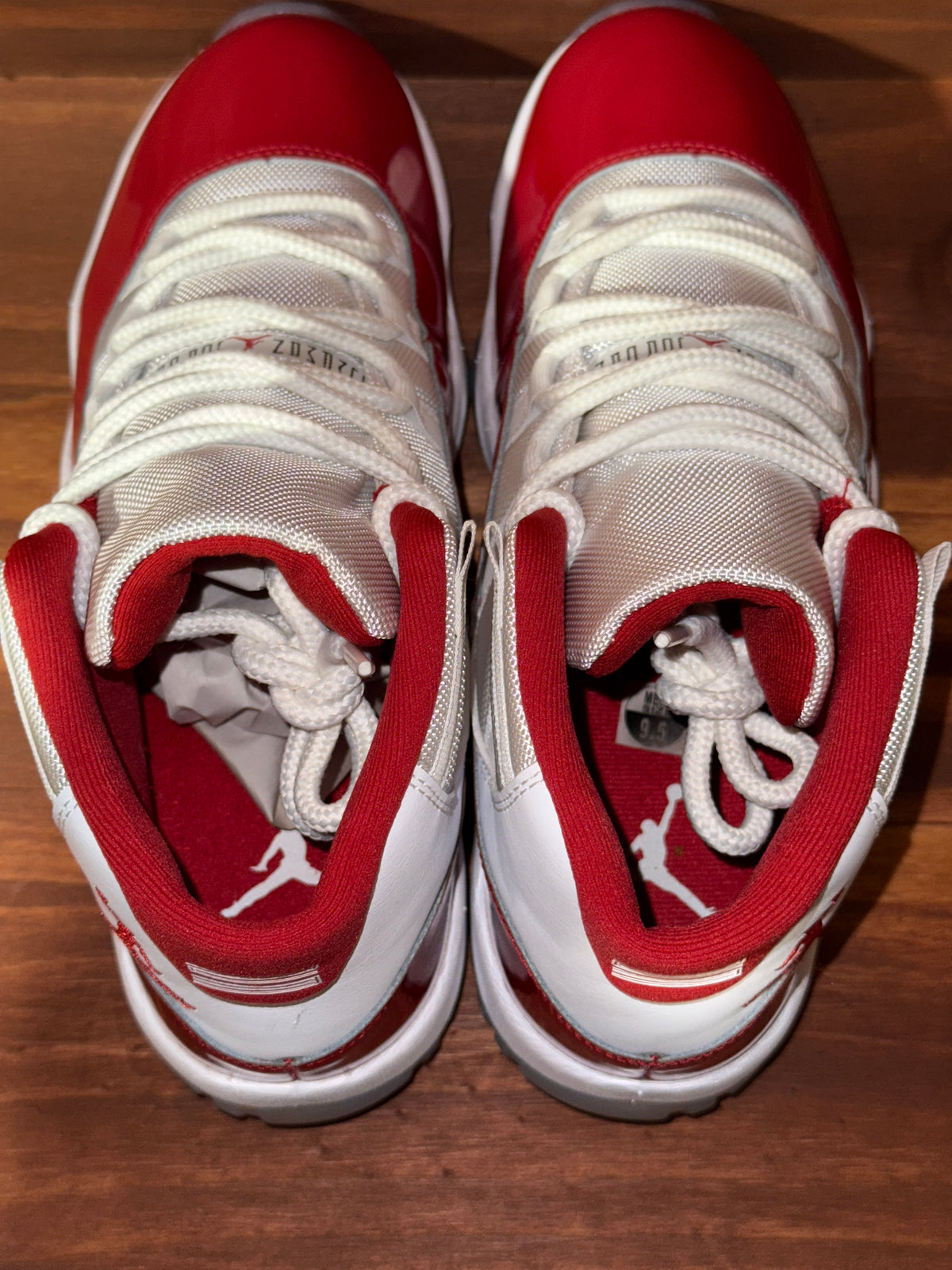 Jordan 11 Retro Cherry (2022)
