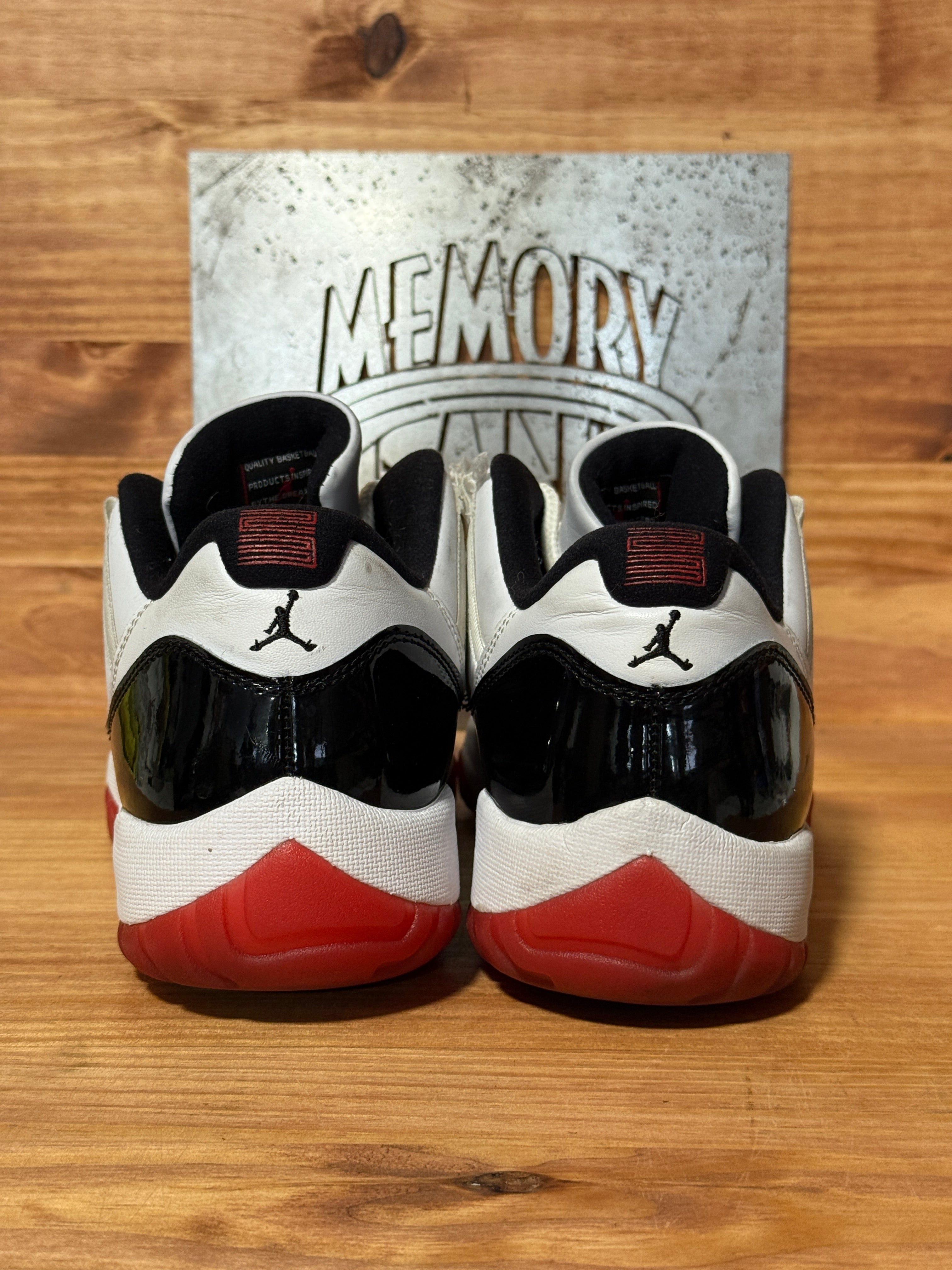Jordan 11 Retro Low Concord Bred