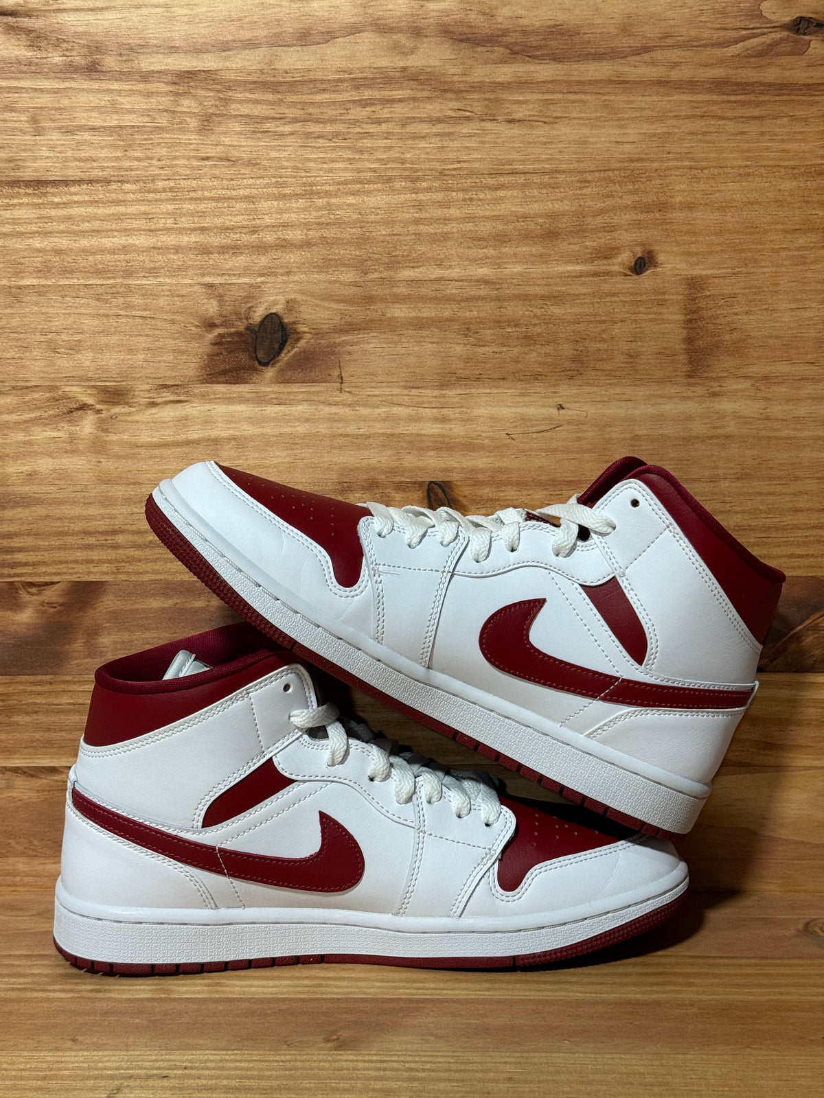 Jordan 1 Mid Reverse Chicago (Women's)