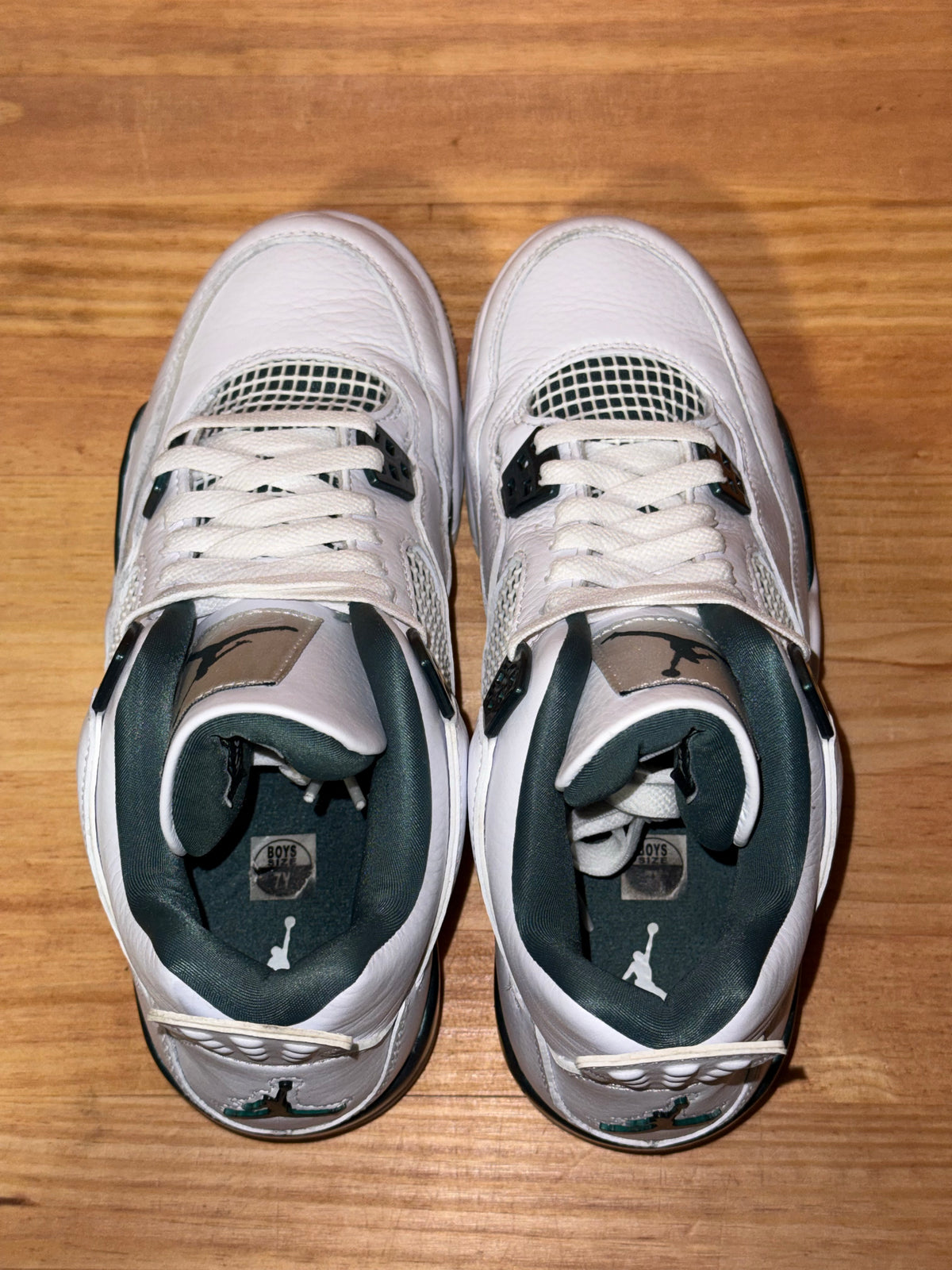 Jordan 4 Retro Oxidized Green (GS) - Size 7Y