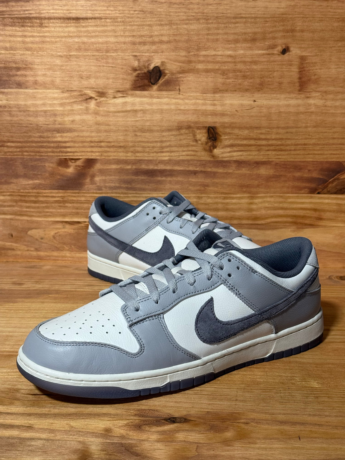 Nike Dunk Low SE Light Carbon - Size 13