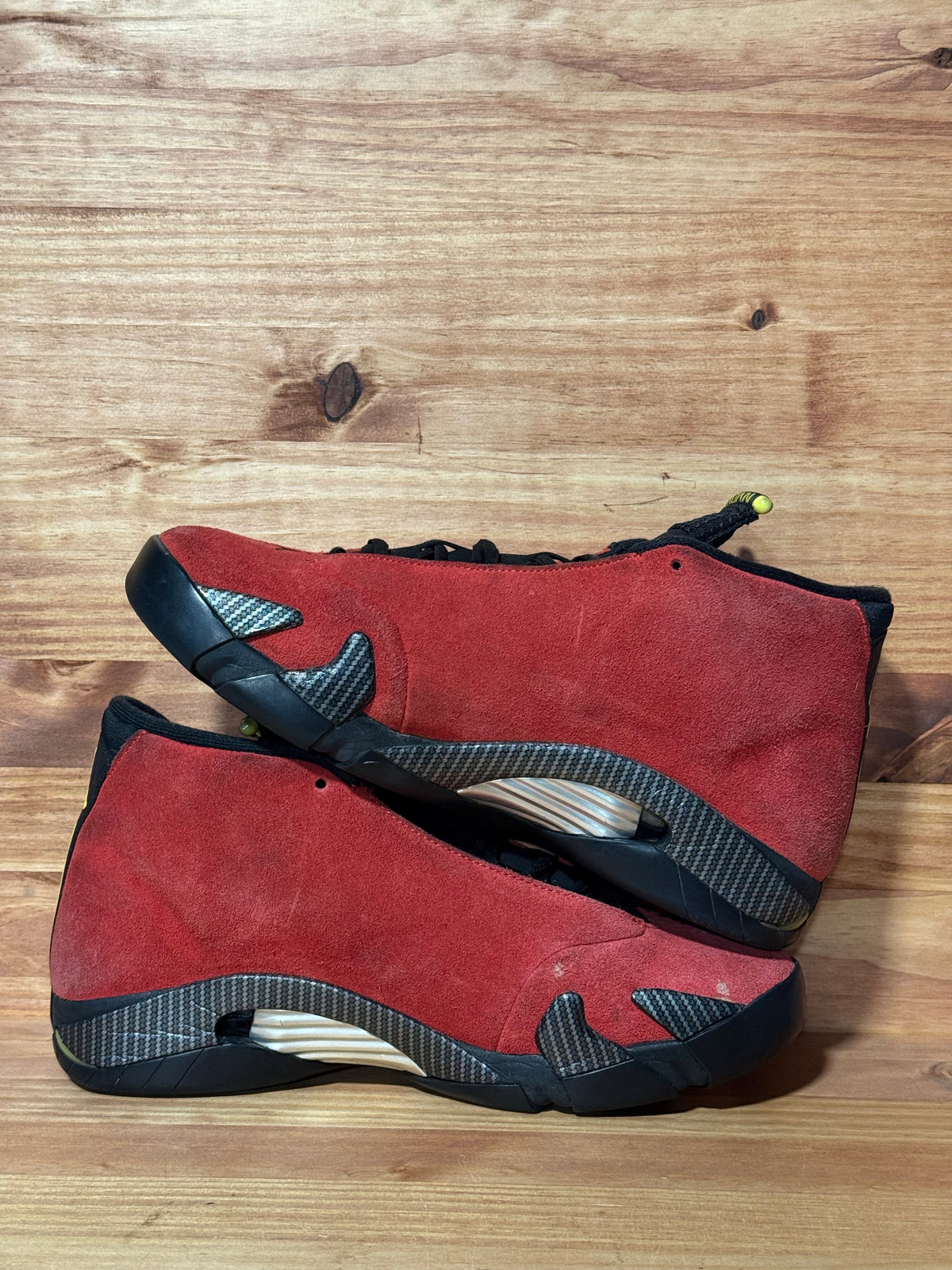 Jordan 14 Retro Ferrari (2025)