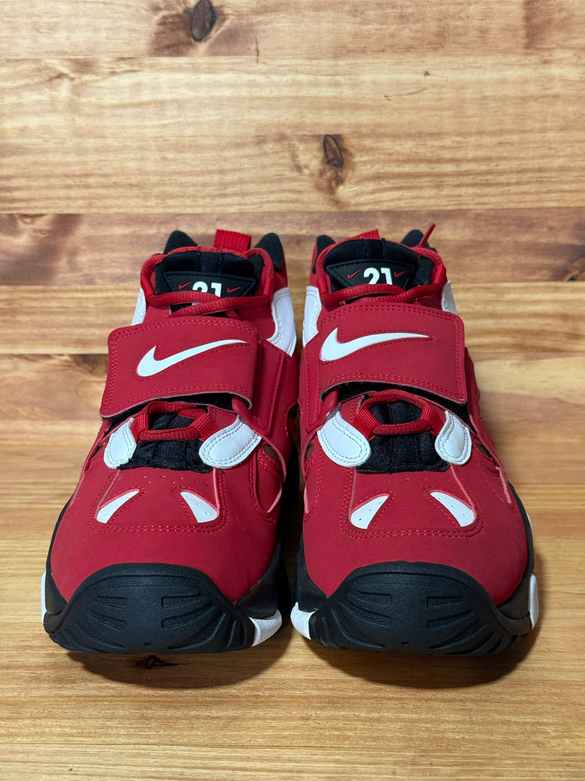 Nike Air Diamond Turf 2 Red Gold (2026)