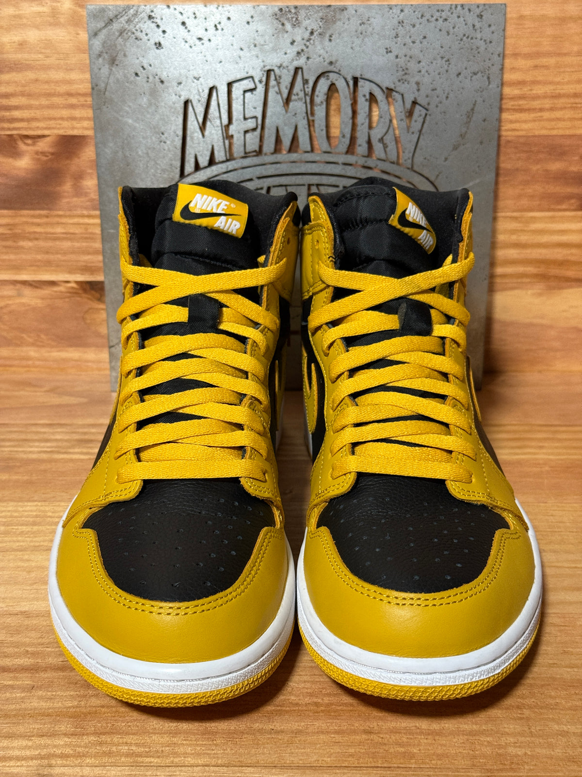 Jordan 1 Retro High Pollen