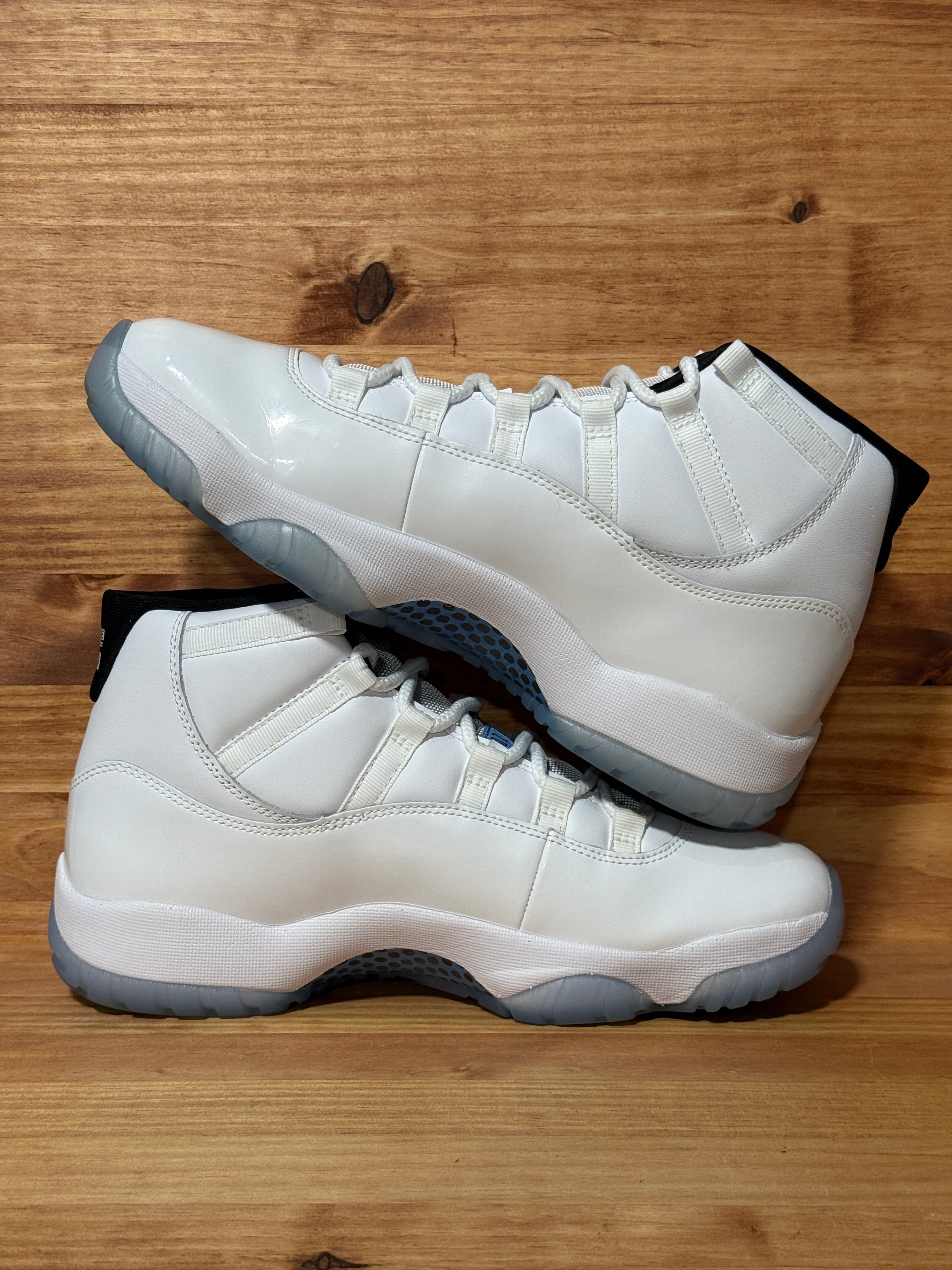 Jordan 11 Retro Legend Blue (2024)
