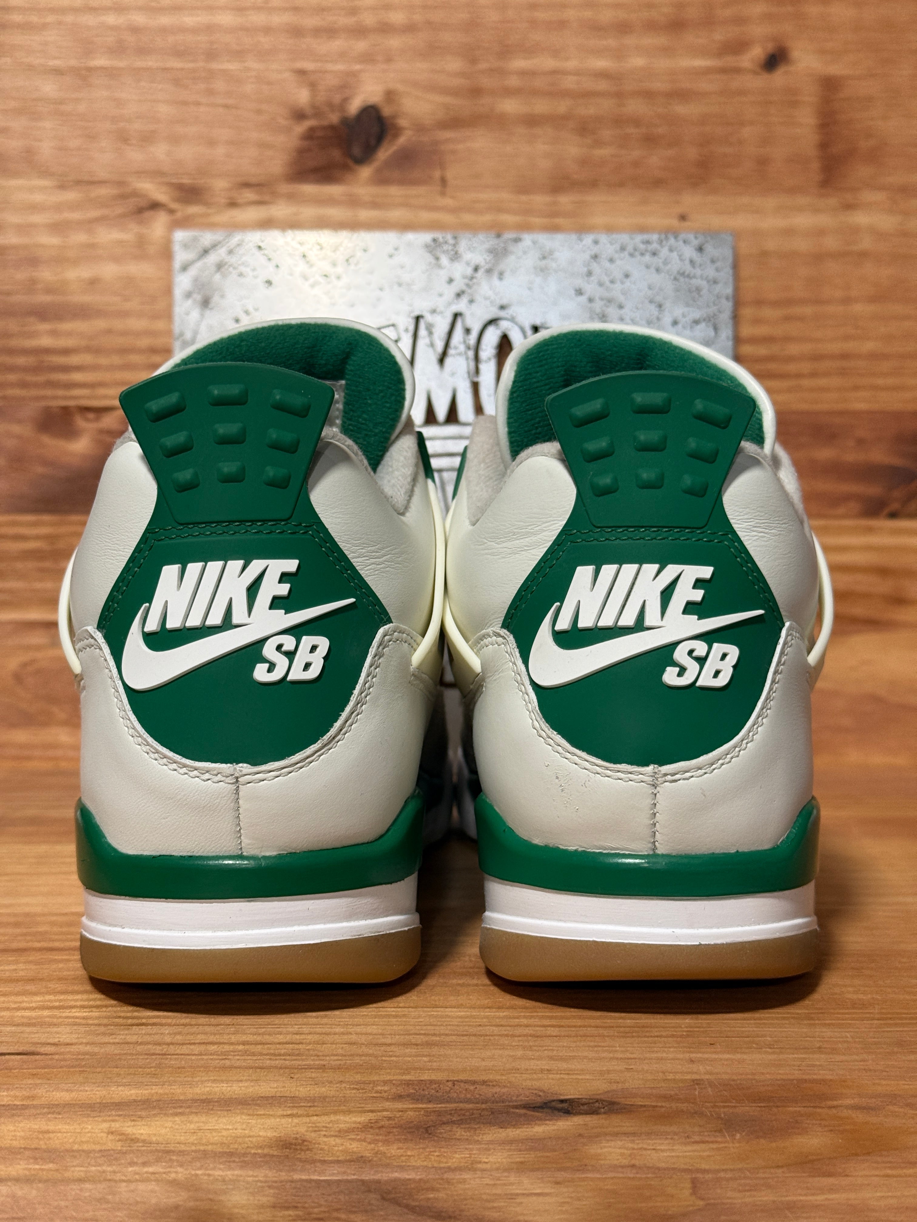 Jordan 4 Retro SB Pine Green