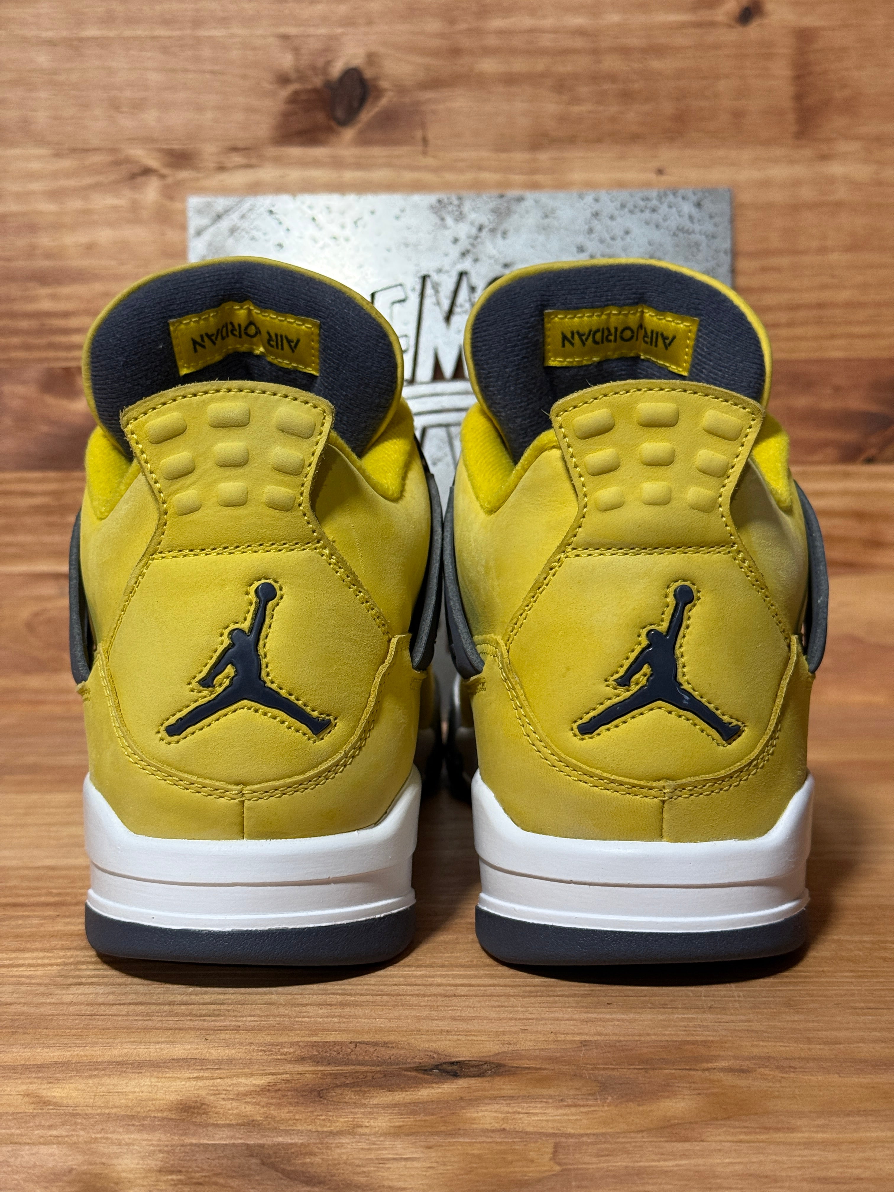 Jordan 4 Retro Lightning (2021)