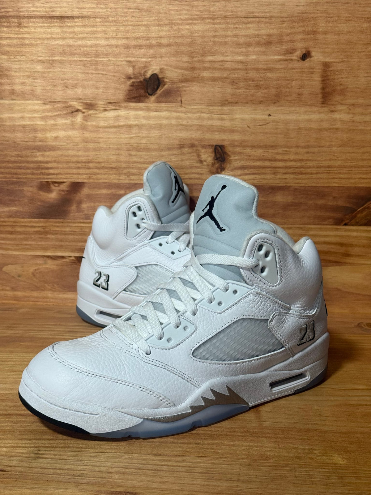 Jordan 5 Retro White Metallic (2026)