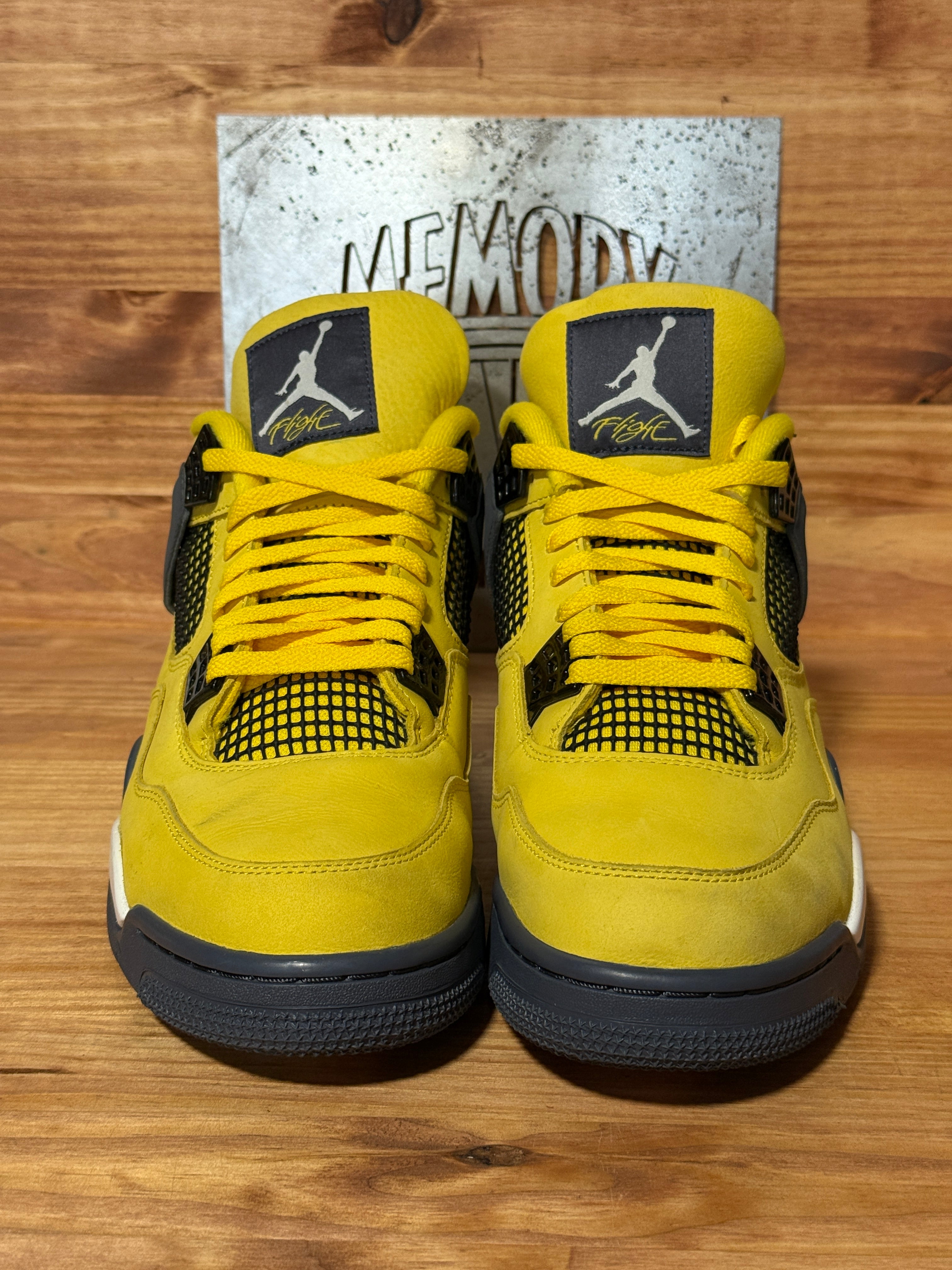 Jordan 4 Retro Lightning (2021)