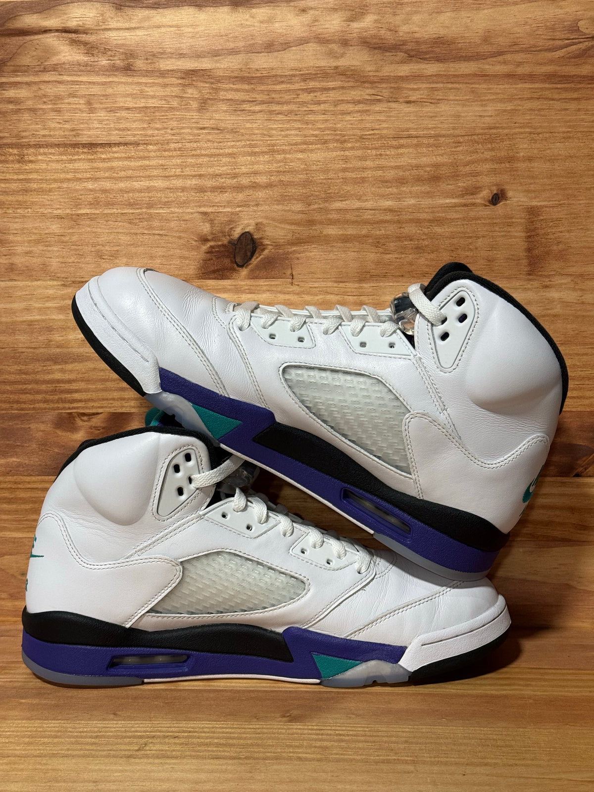 Jordan 5 Retro Grape (2025)