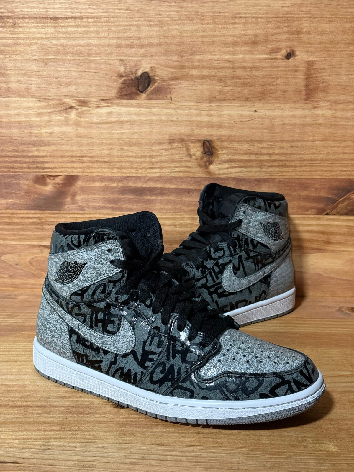 Jordan 1 Retro High OG Rebellionaire - Size 8.5