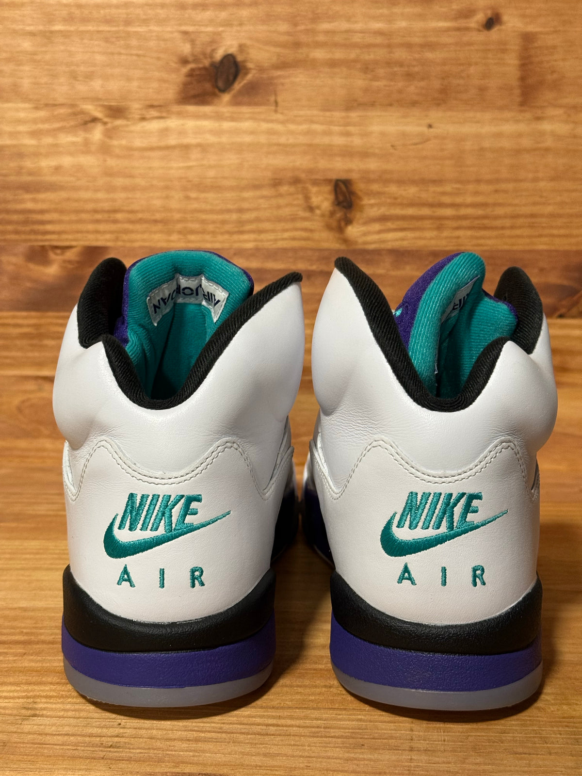 Jordan 5 Retro Grape (2025)