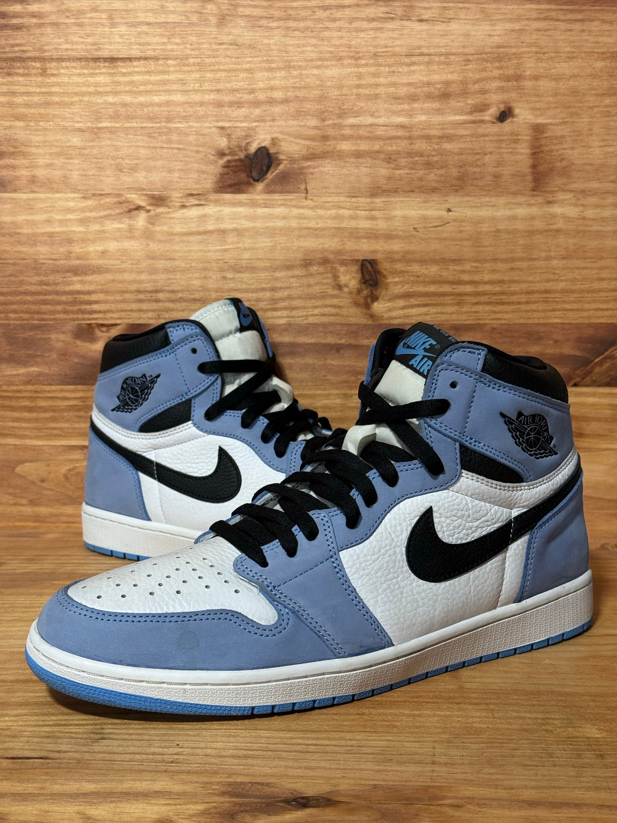 Jordan 1 Retro High OG University Blue