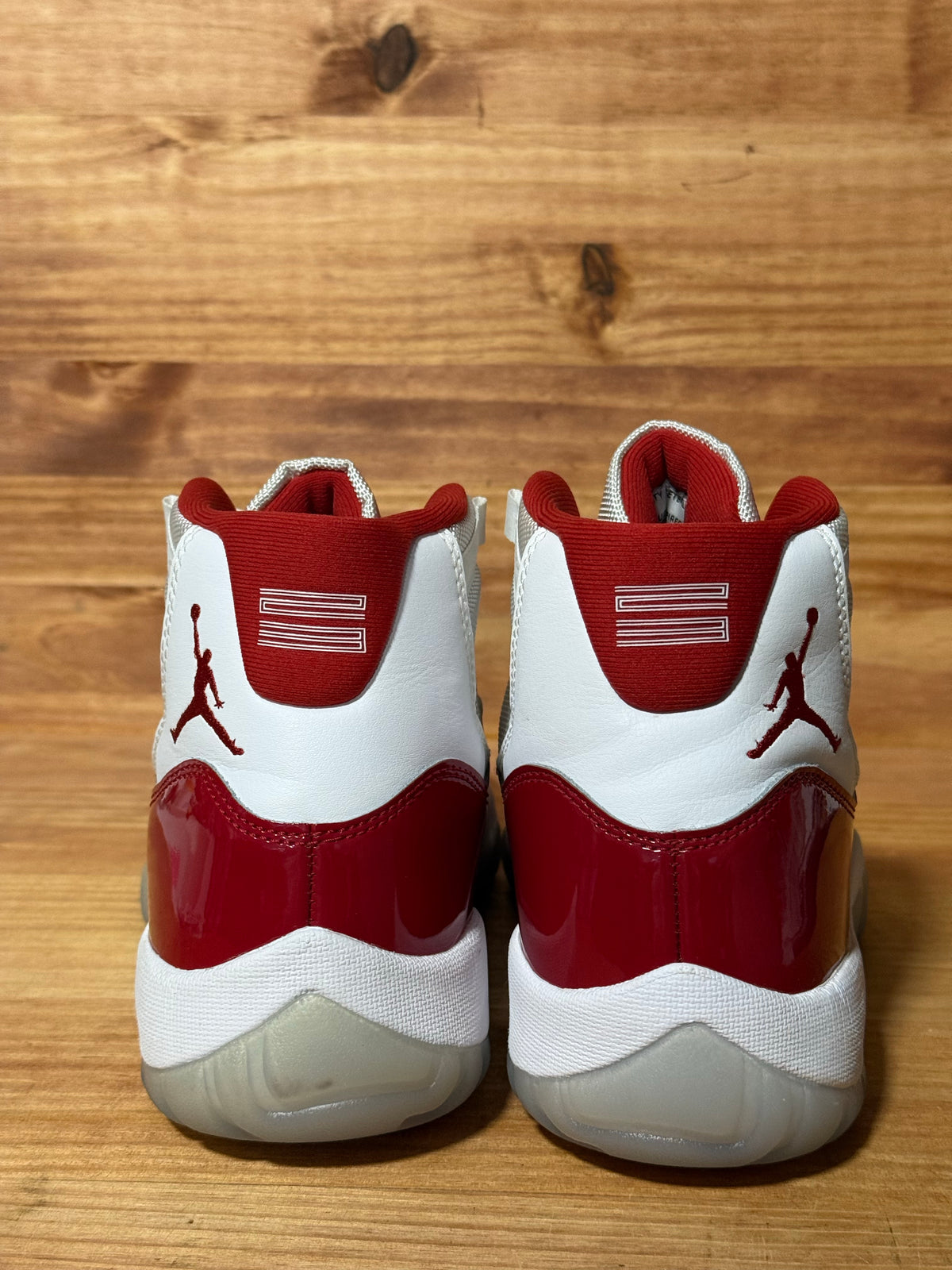 Jordan 11 Retro Cherry (2022)
