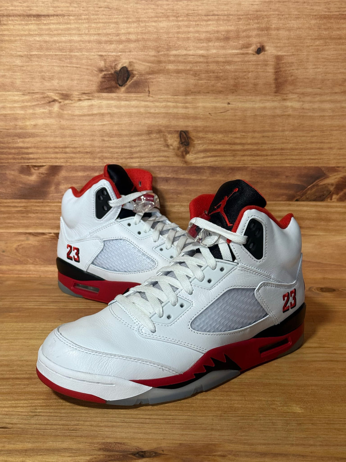Jordan 5 Retro Fire Red Black Tongue (2025) - Size 9