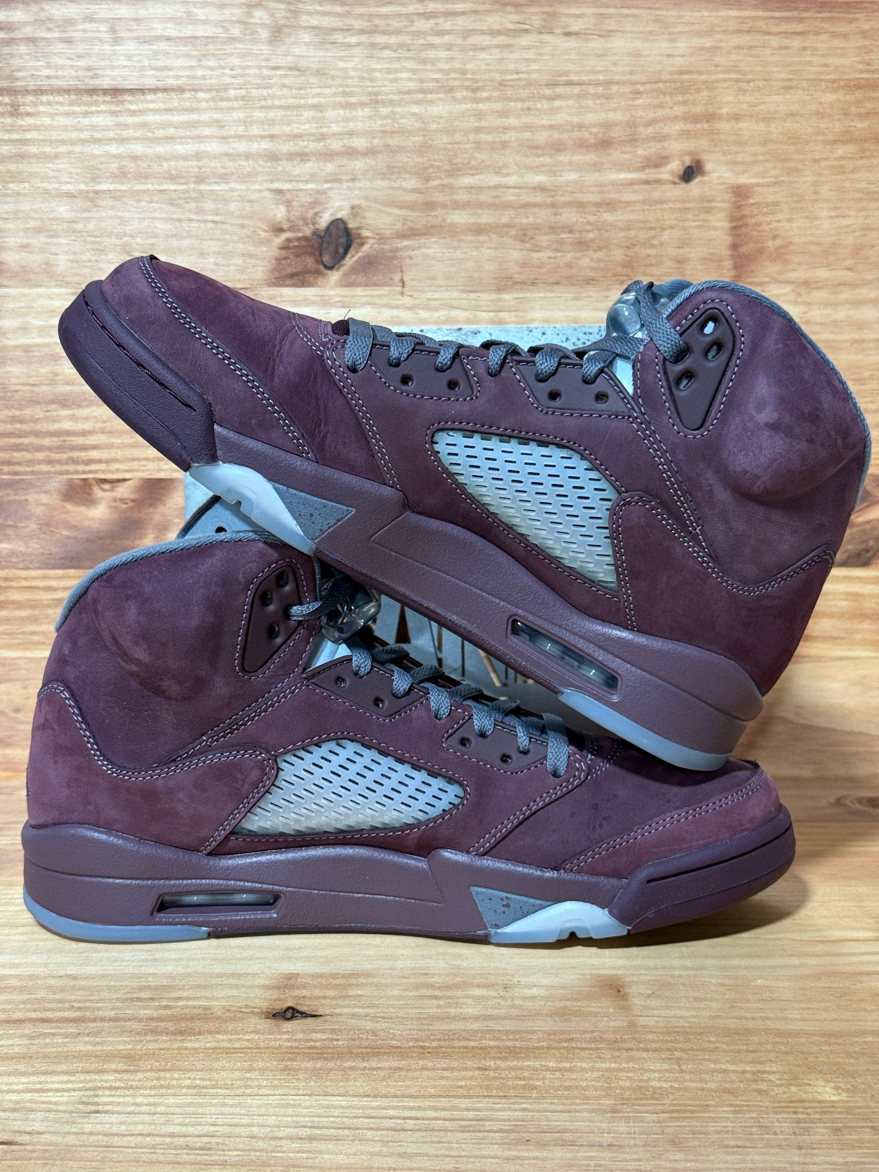 Jordan 5 Retro Burgundy (2023)