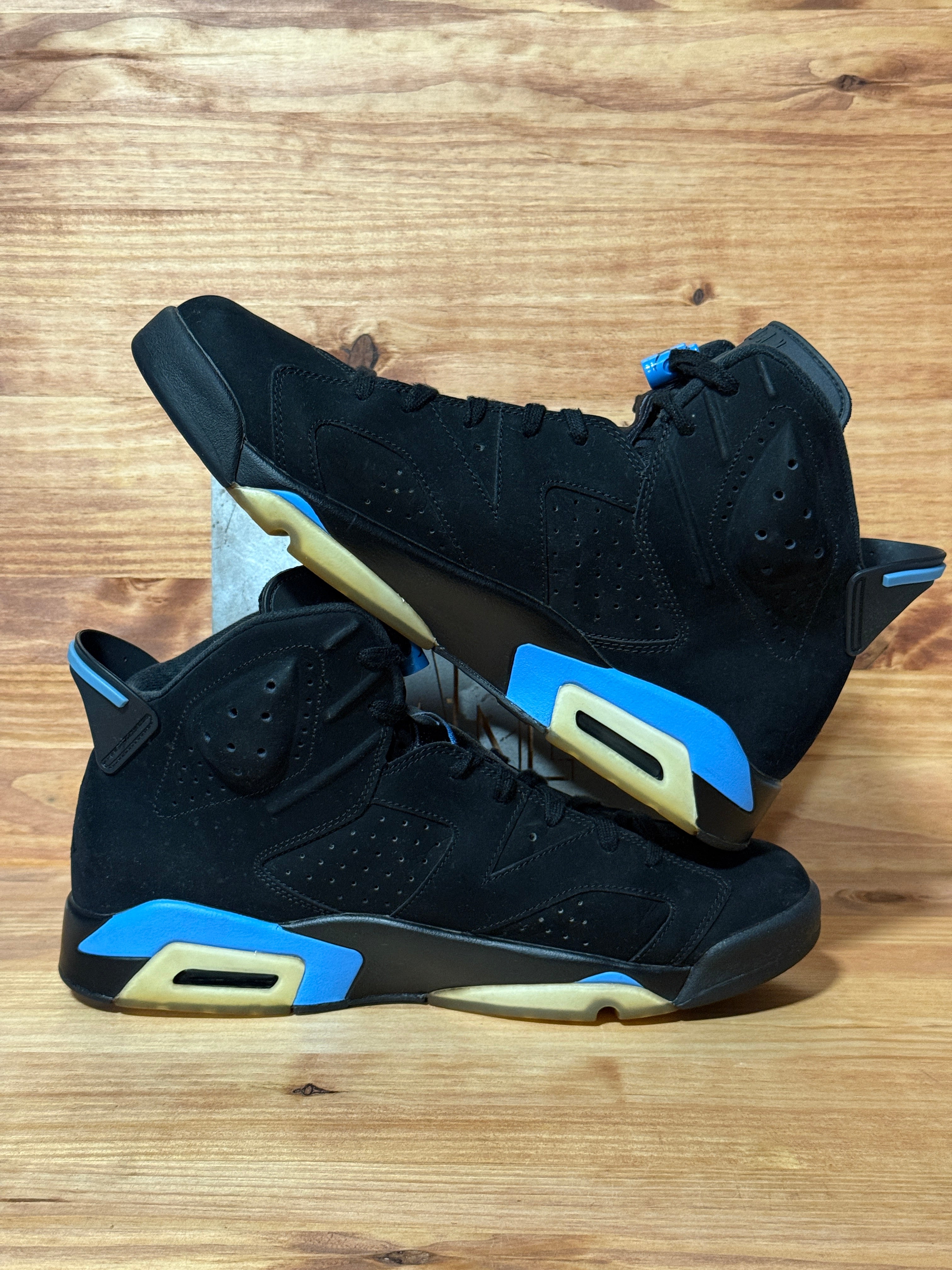 Jordan 6 Retro UNC