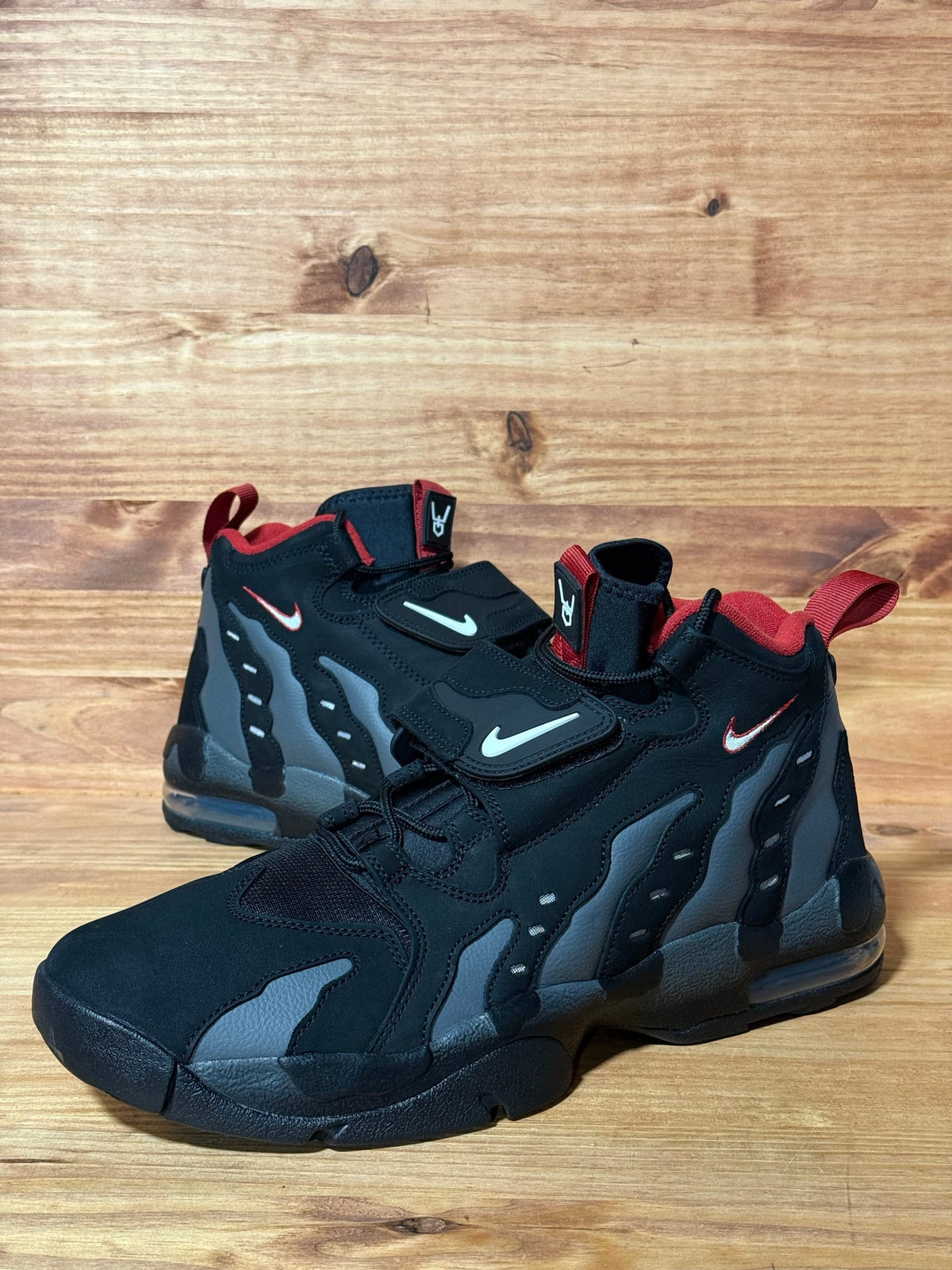 Nike Air DT Max '96 Falcons - Size 13