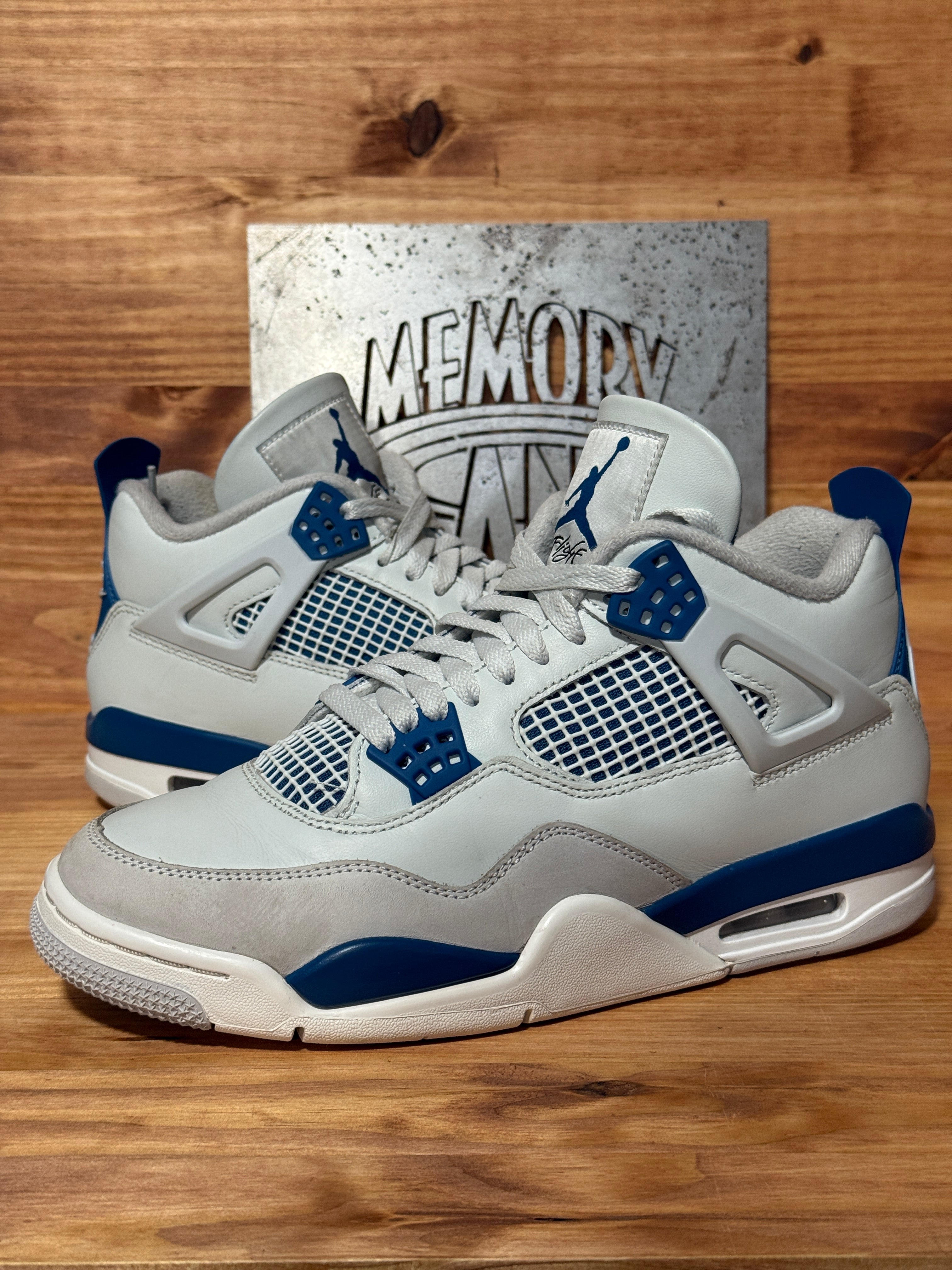 Jordan 4 Retro Military Blue (2024)