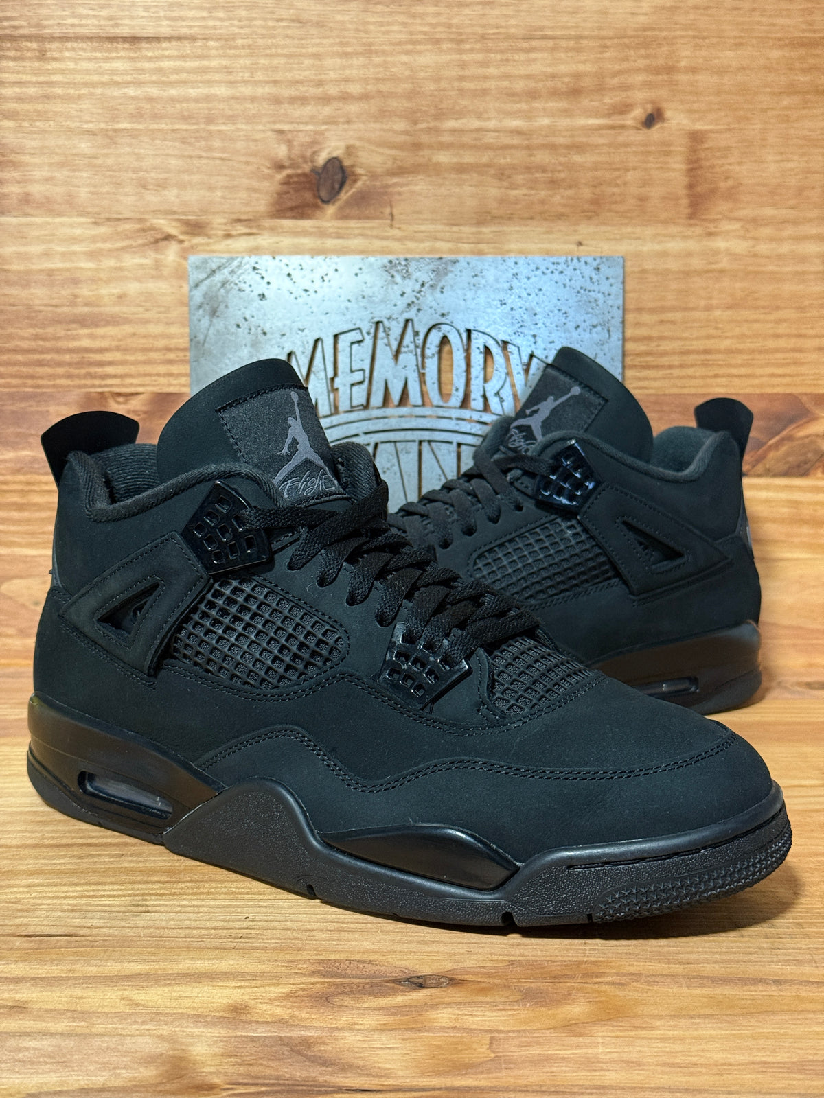 Jordan 4 Retro Black Cat (2025)