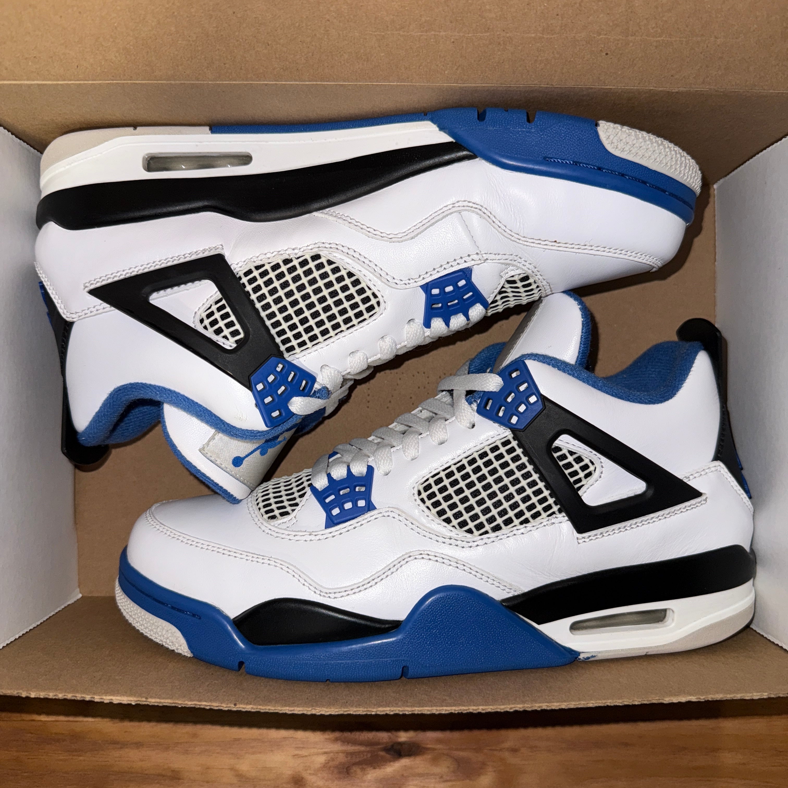 Jordan 4 Retro Motorsports (2017)