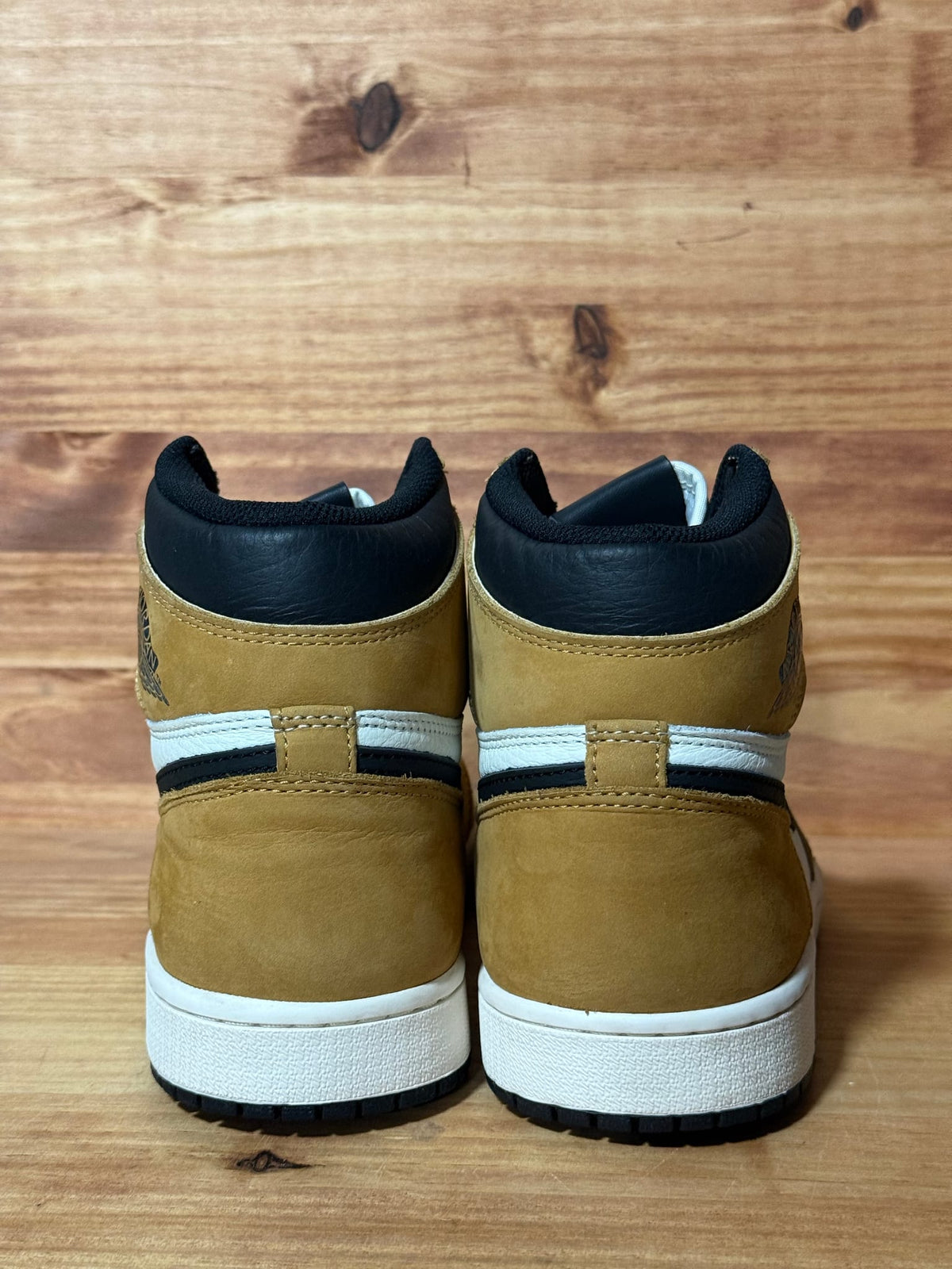 Jordan 1 Retro High Rookie of the Year - Size 10