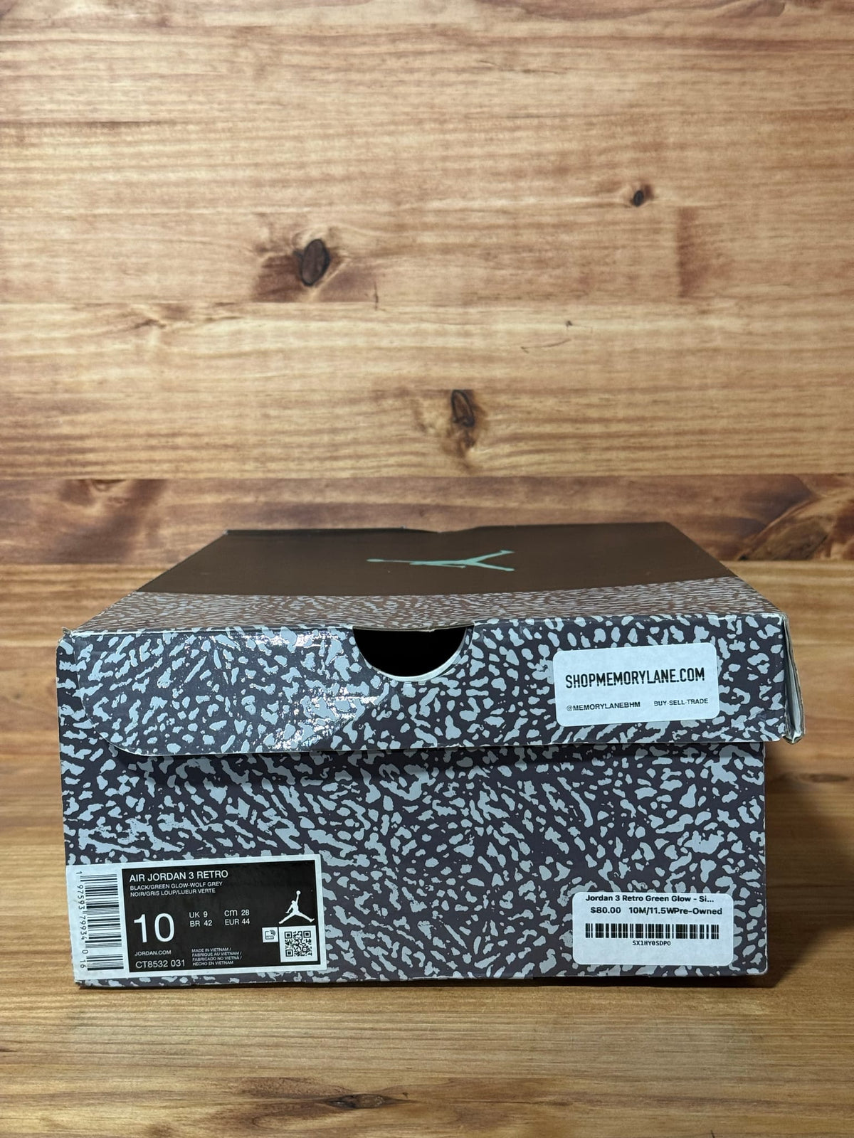Jordan 3 Retro Green Glow - Size 10