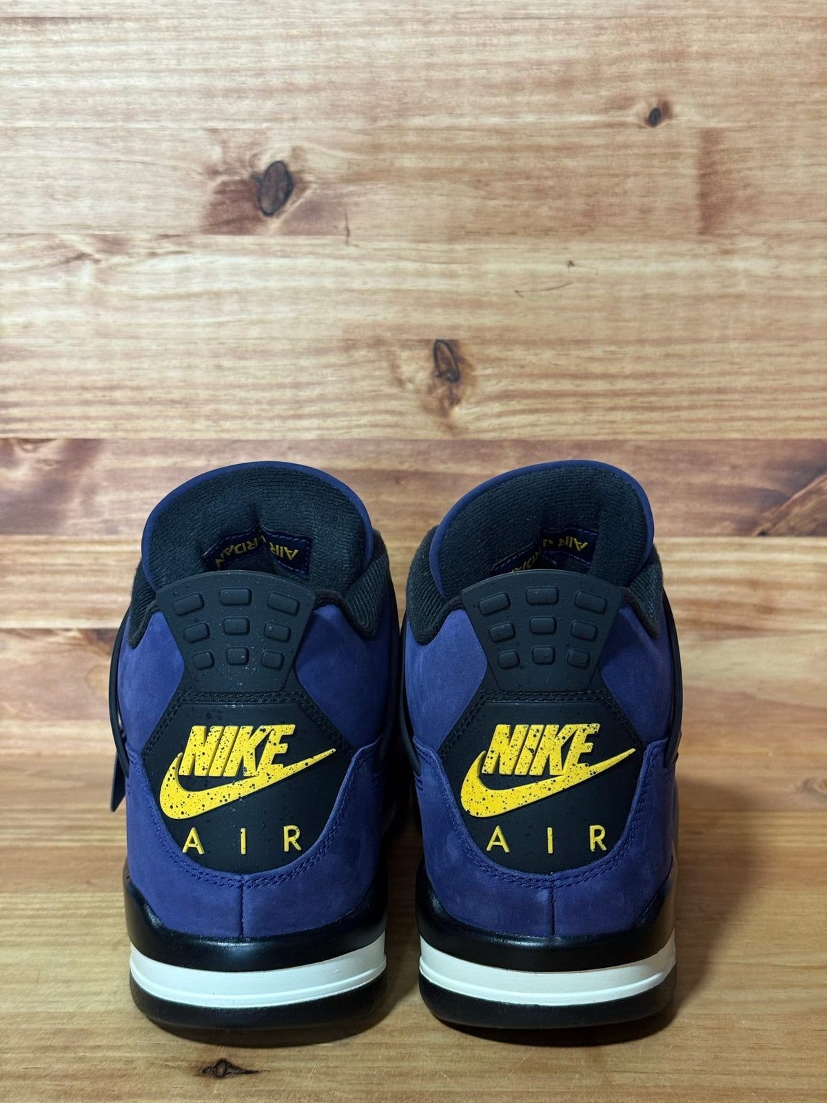 Jordan 4 Retro Lakers - Size 10