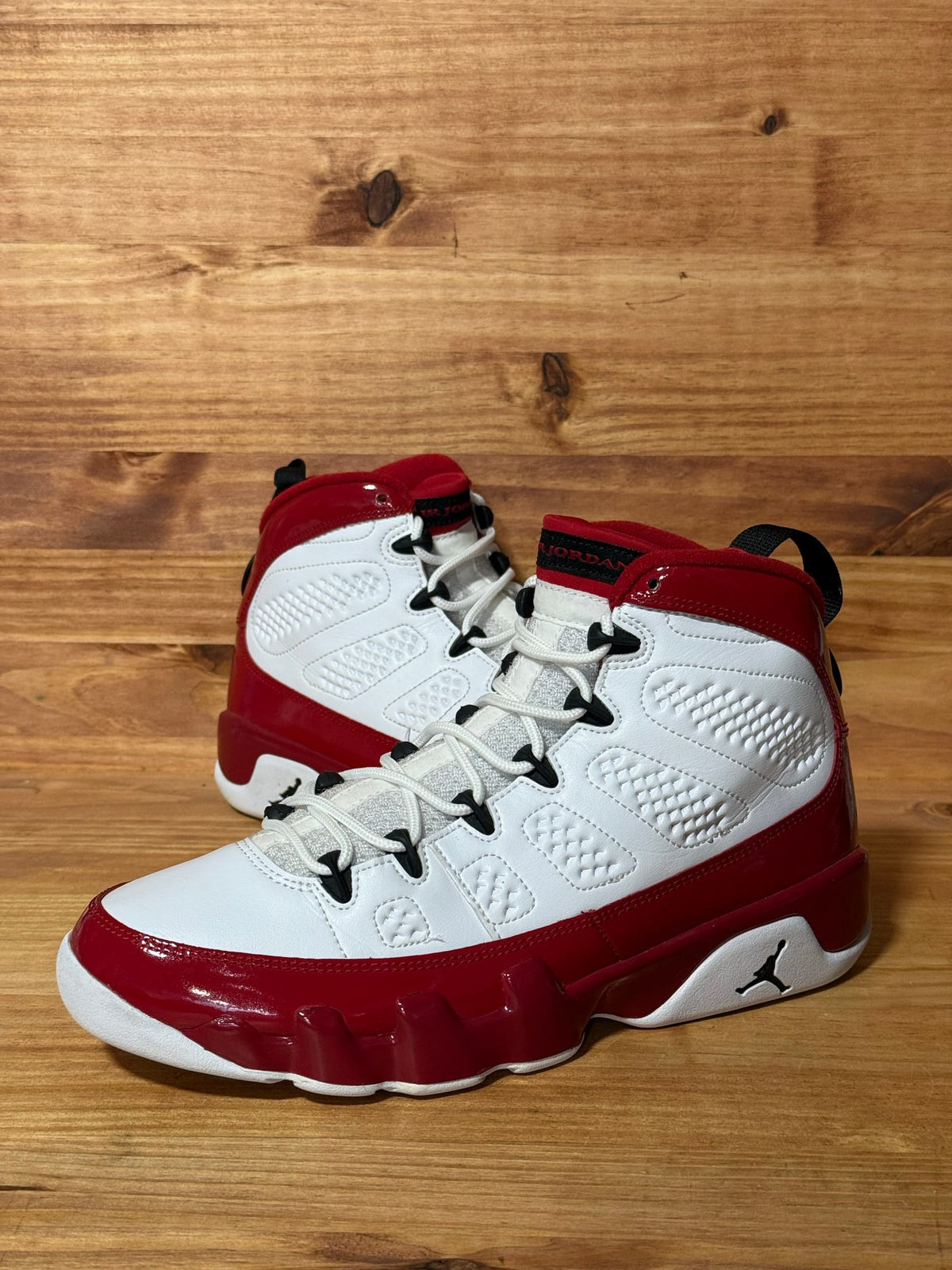 Jordan 9 Retro White Gym Red - Size 8.5