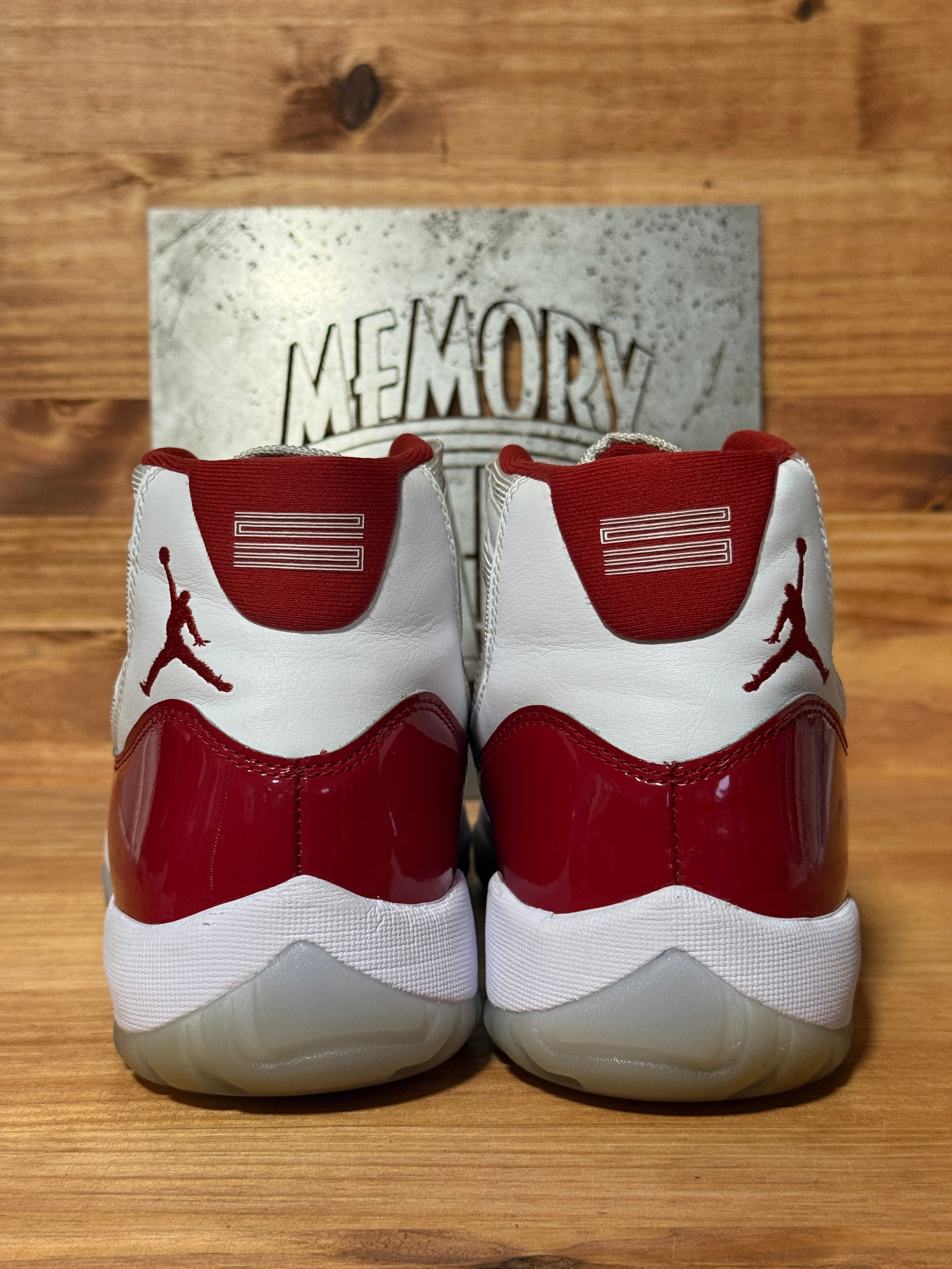 Jordan 11 Retro Cherry (2022)