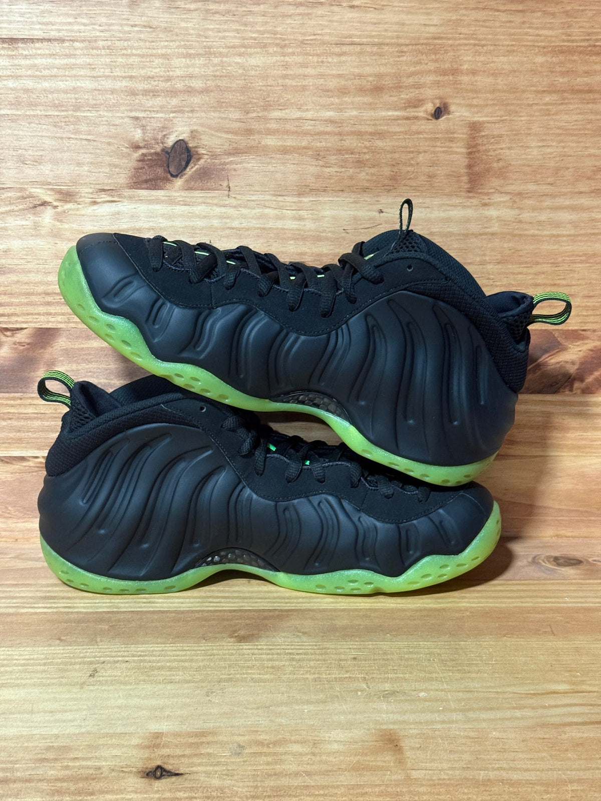 Nike Air Foamposite One Black Volt