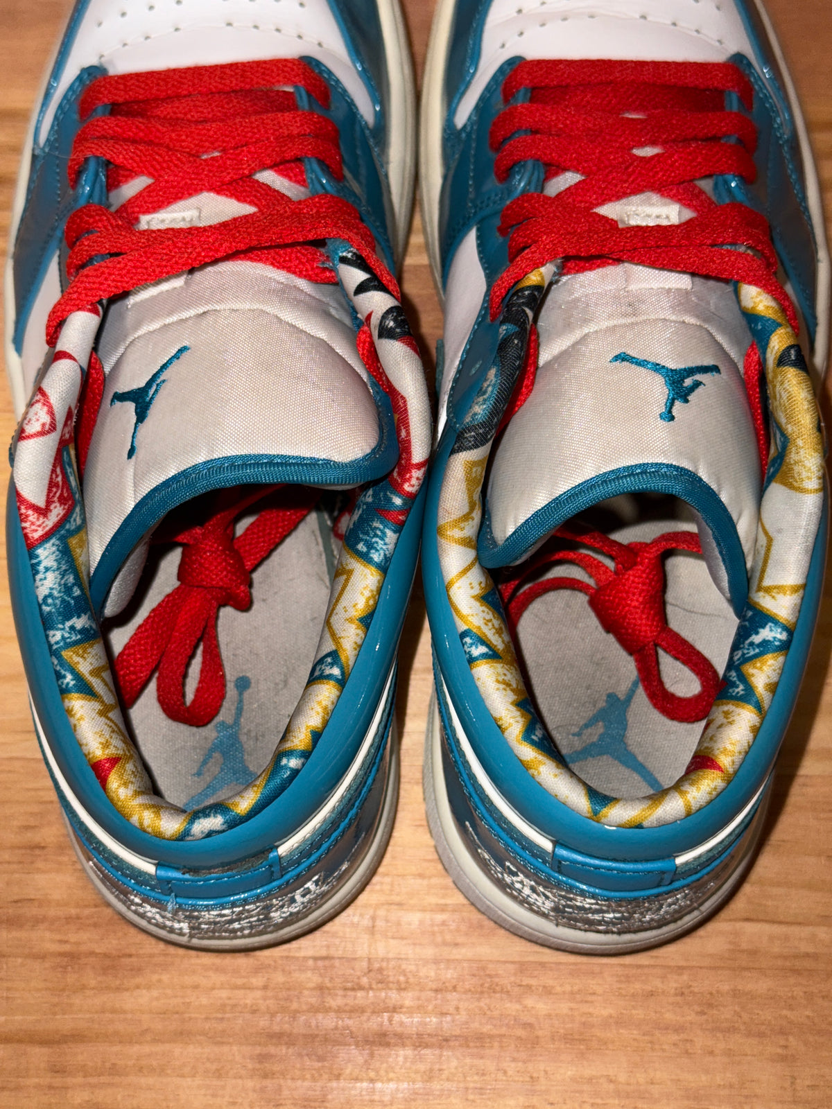 Jordan 1 Low SE Barcelona Cyber Teal