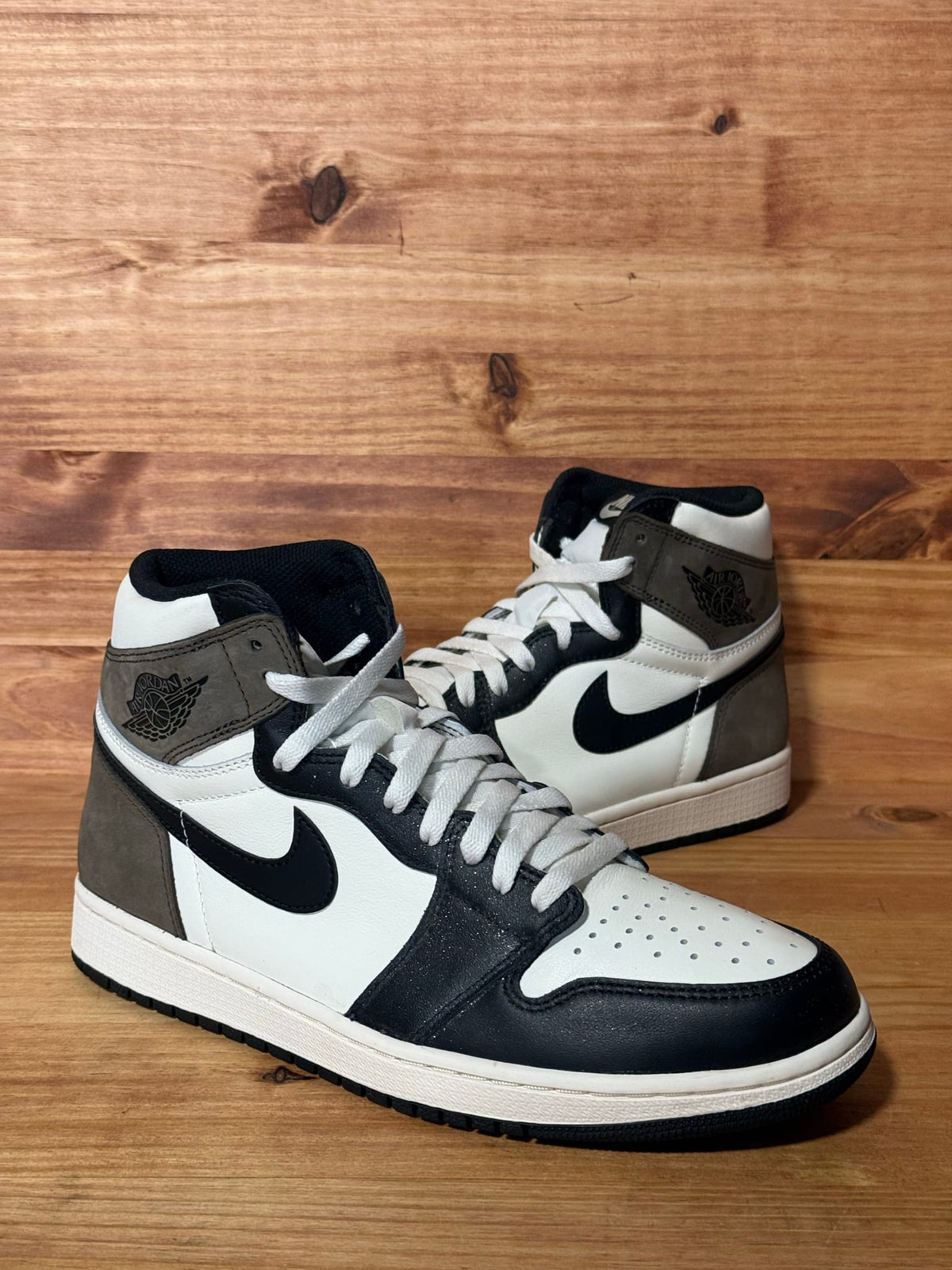 Jordan 1 Retro High Dark Mocha - Size