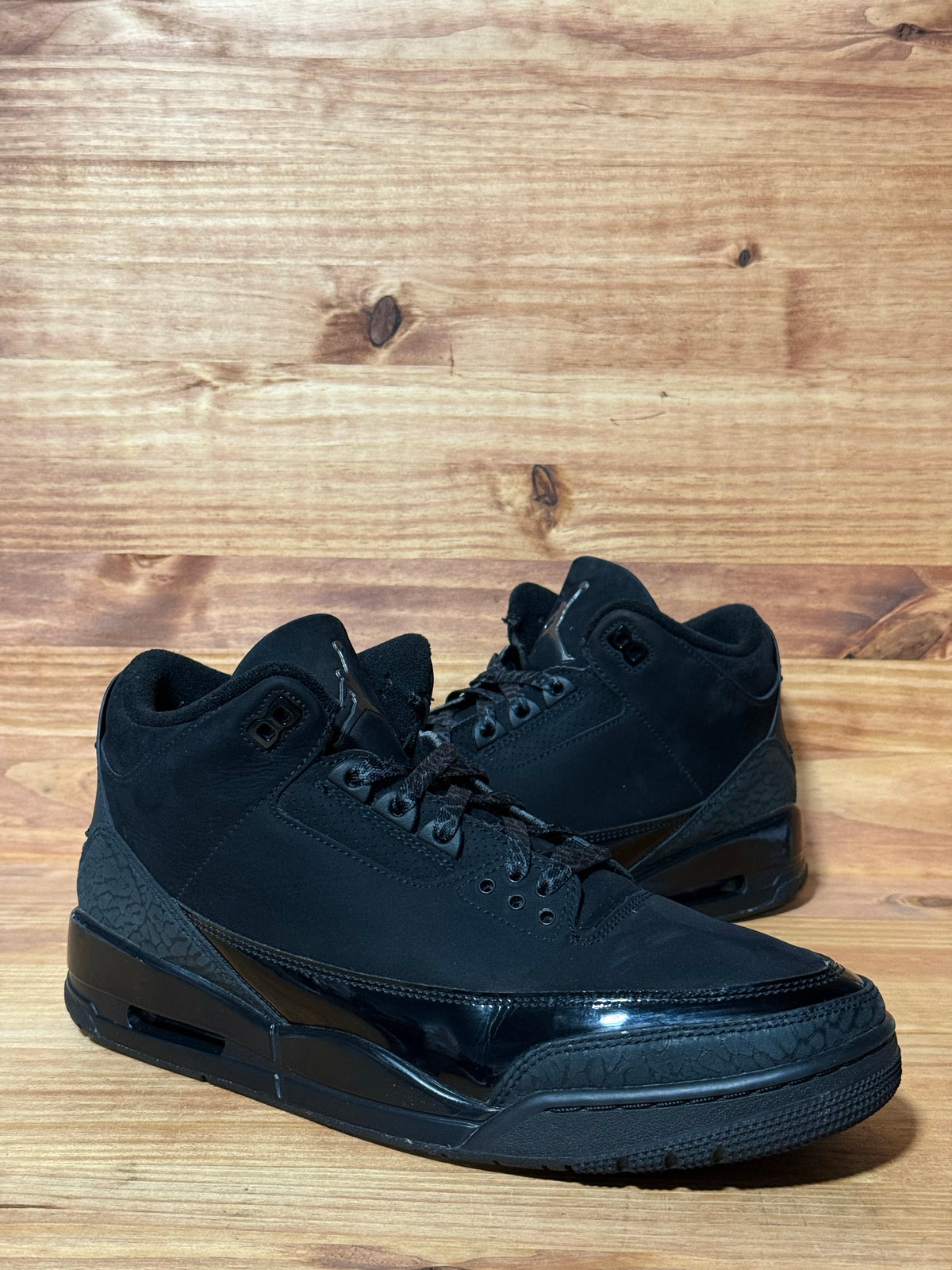 Jordan 3 Retro Black Cat (2025)